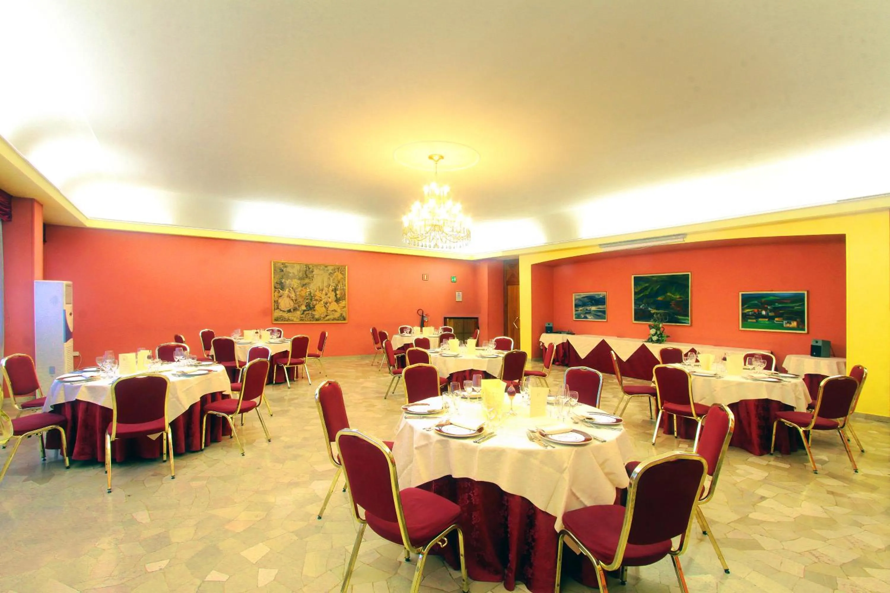 Activities in Hotel De Paris