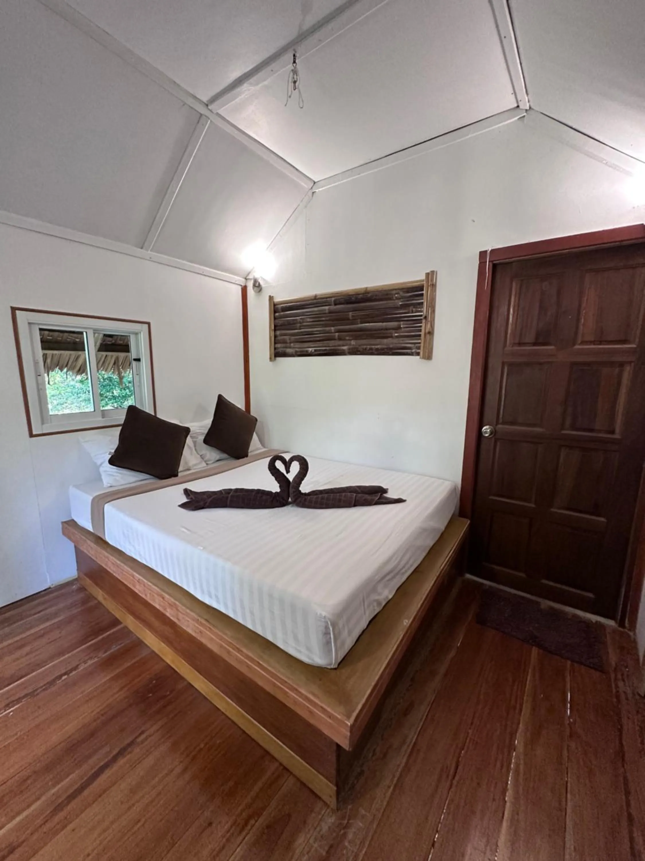 Bed in Koh Mook Mountain view