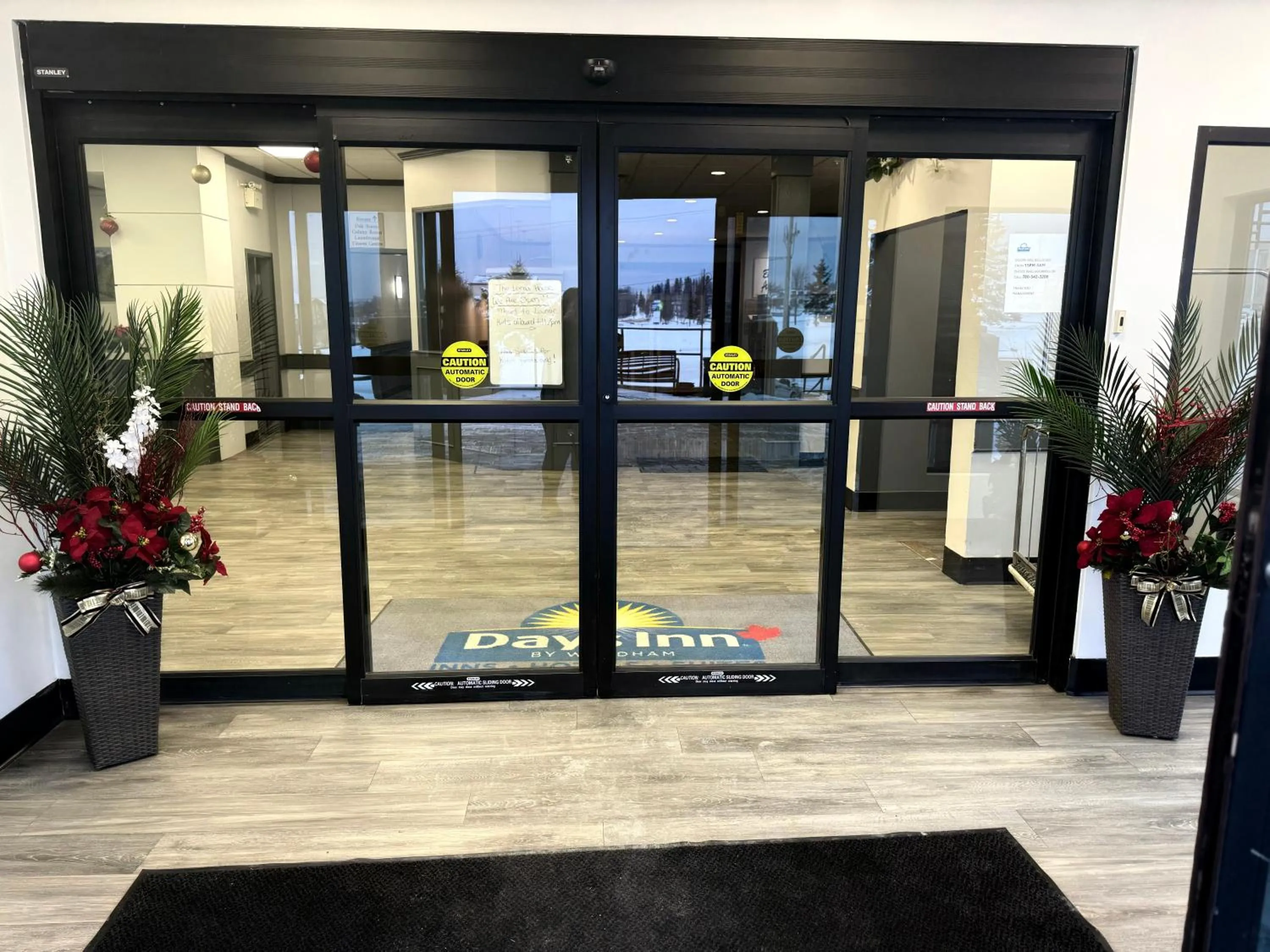 Lobby or reception in Days Inn by Wyndham Drayton Valley