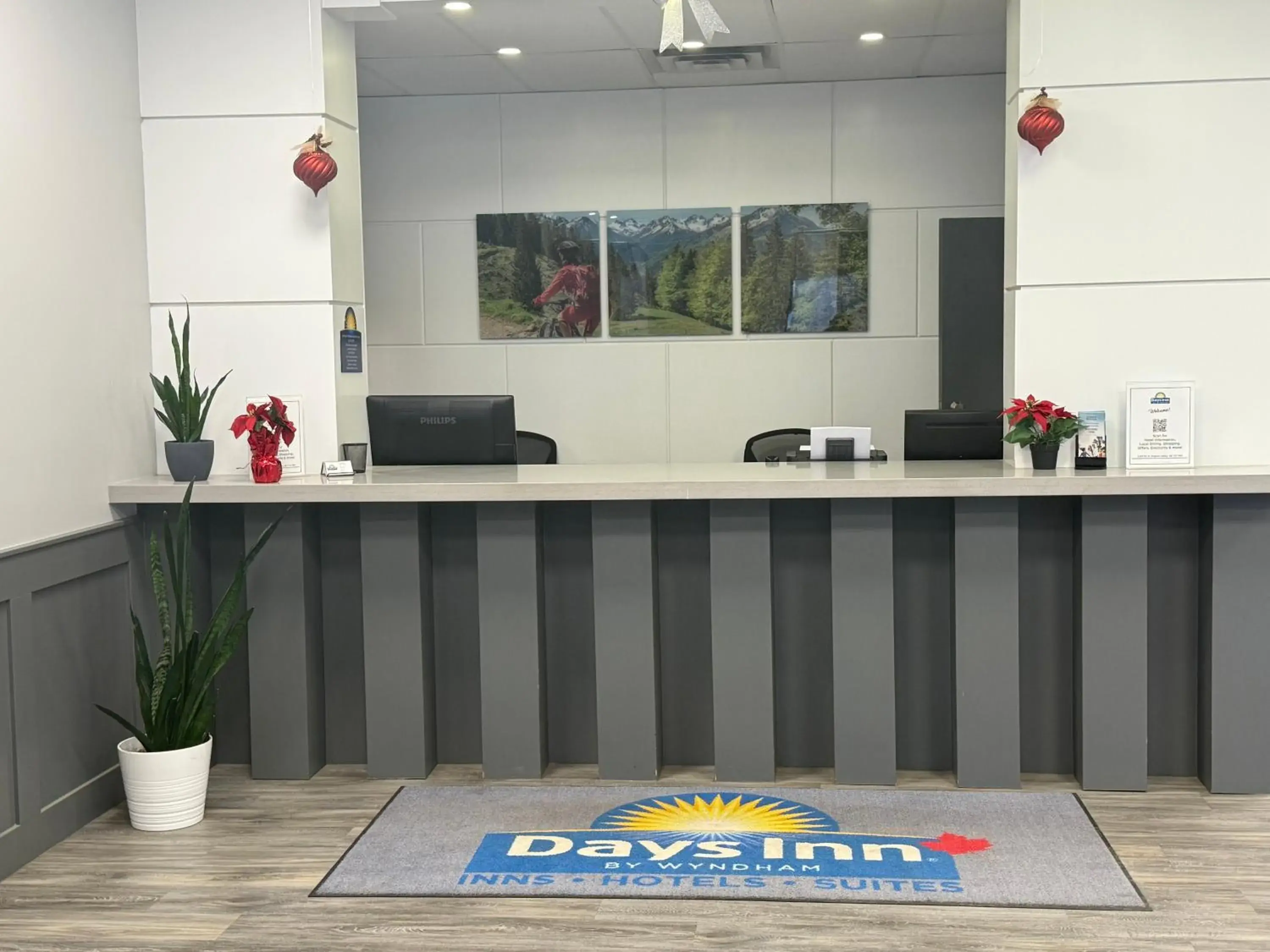 Lobby or reception in Days Inn by Wyndham Drayton Valley Lobby or reception in Days Inn by Wyndham Drayton Valley
