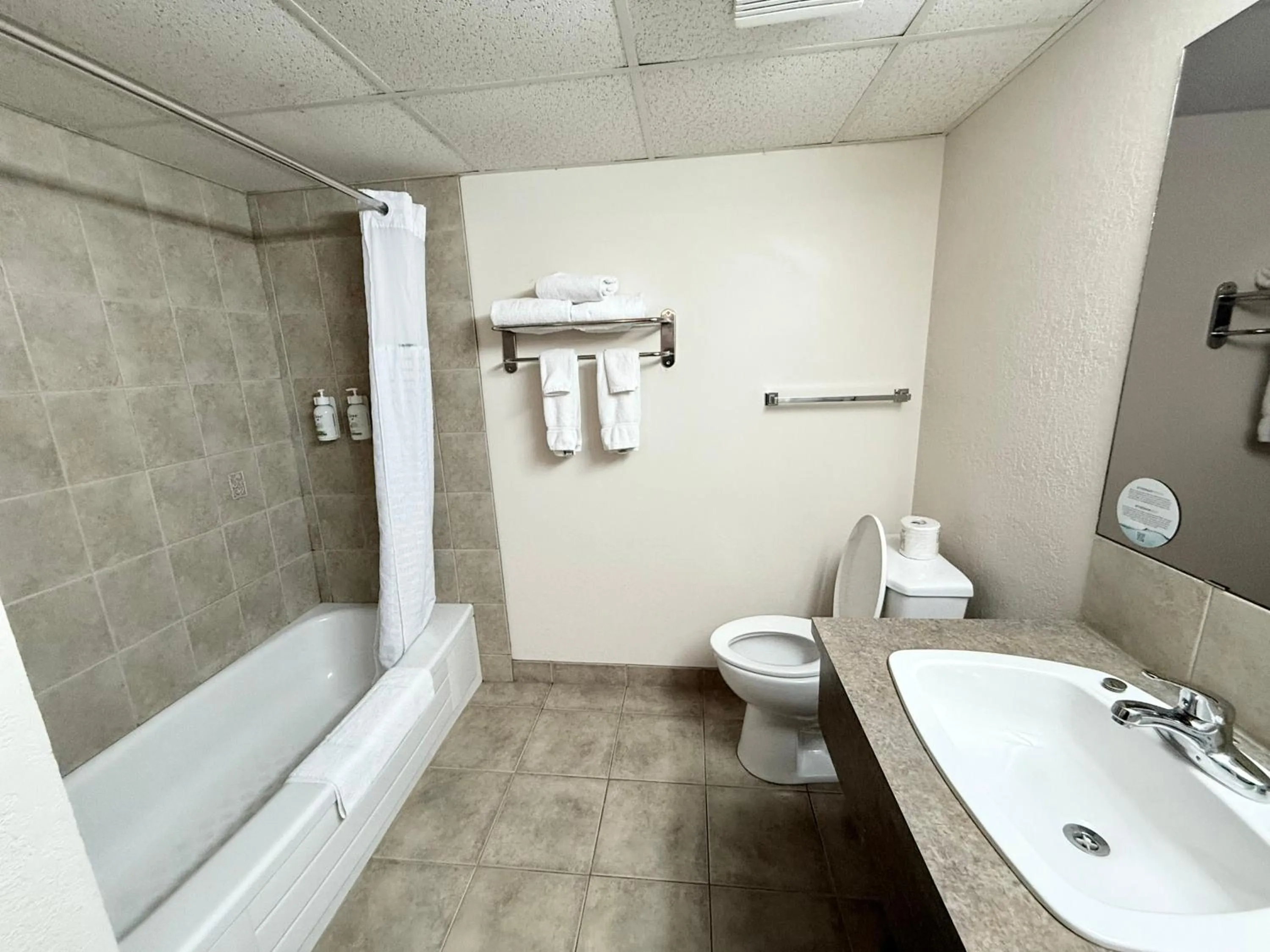 Bathroom in Days Inn by Wyndham Drayton Valley