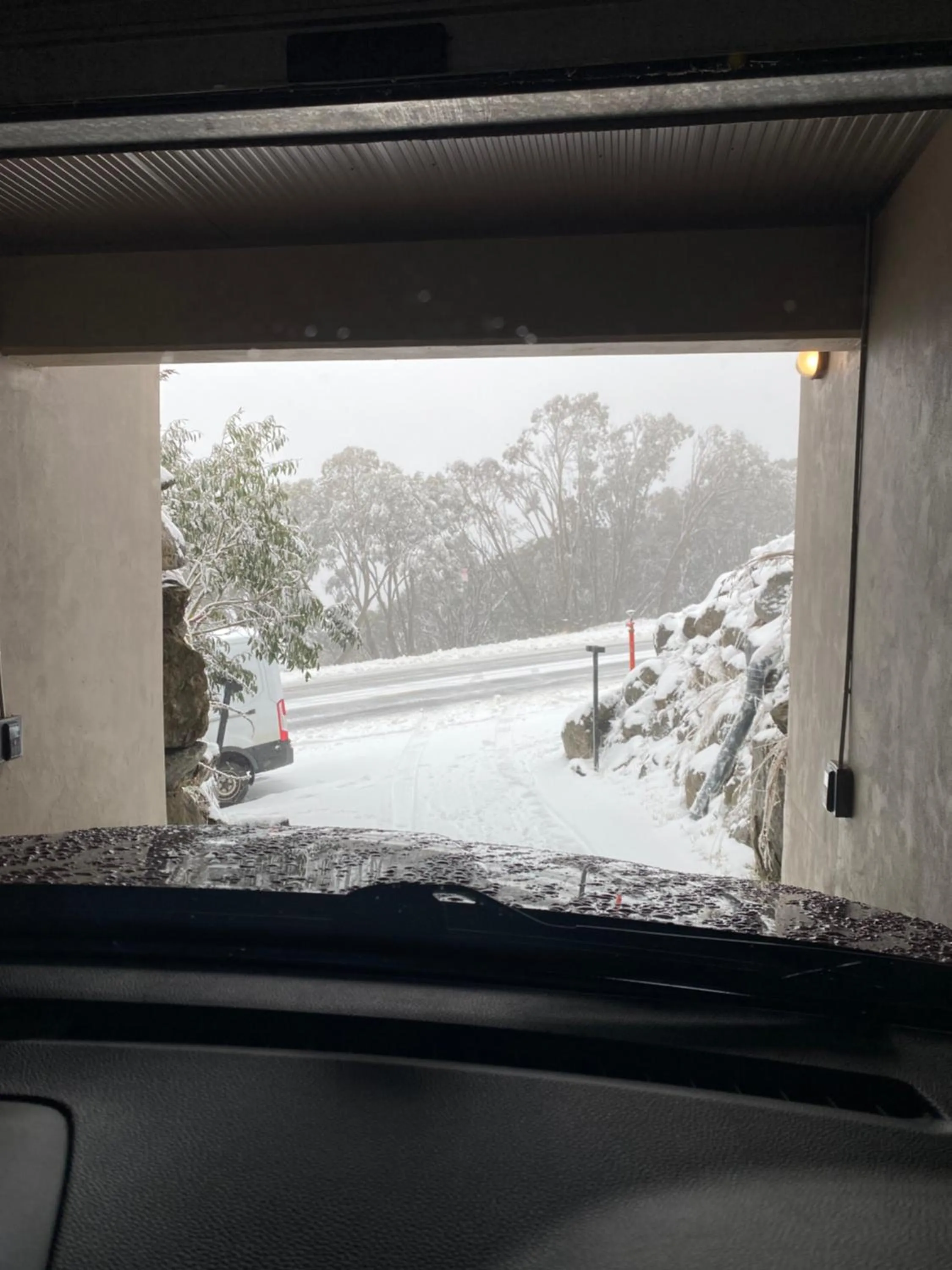 Parking in Alpine Woodsmoke Apartments