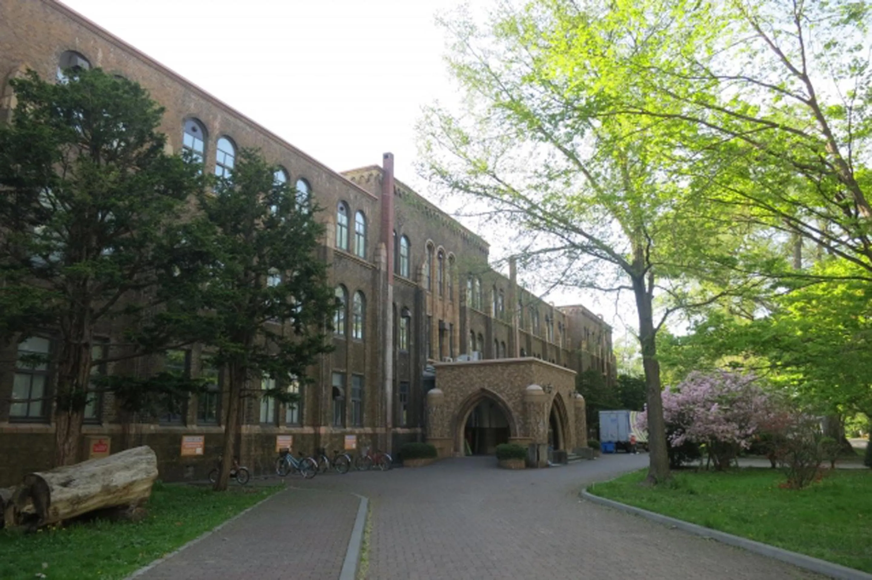 Nearby landmark in Hotel Sapporo Sun Plaza
