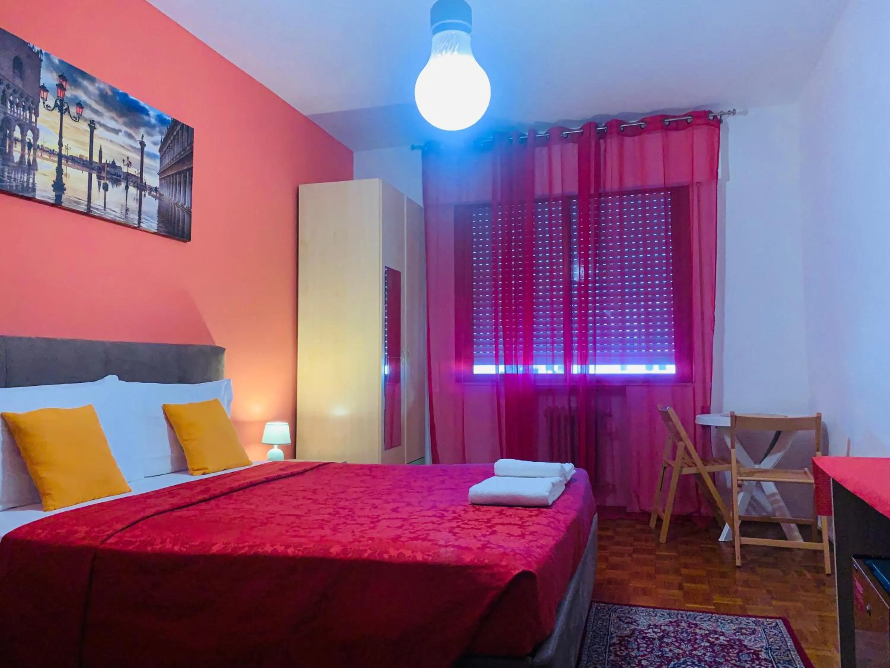 Bed in Venice Day Apartment