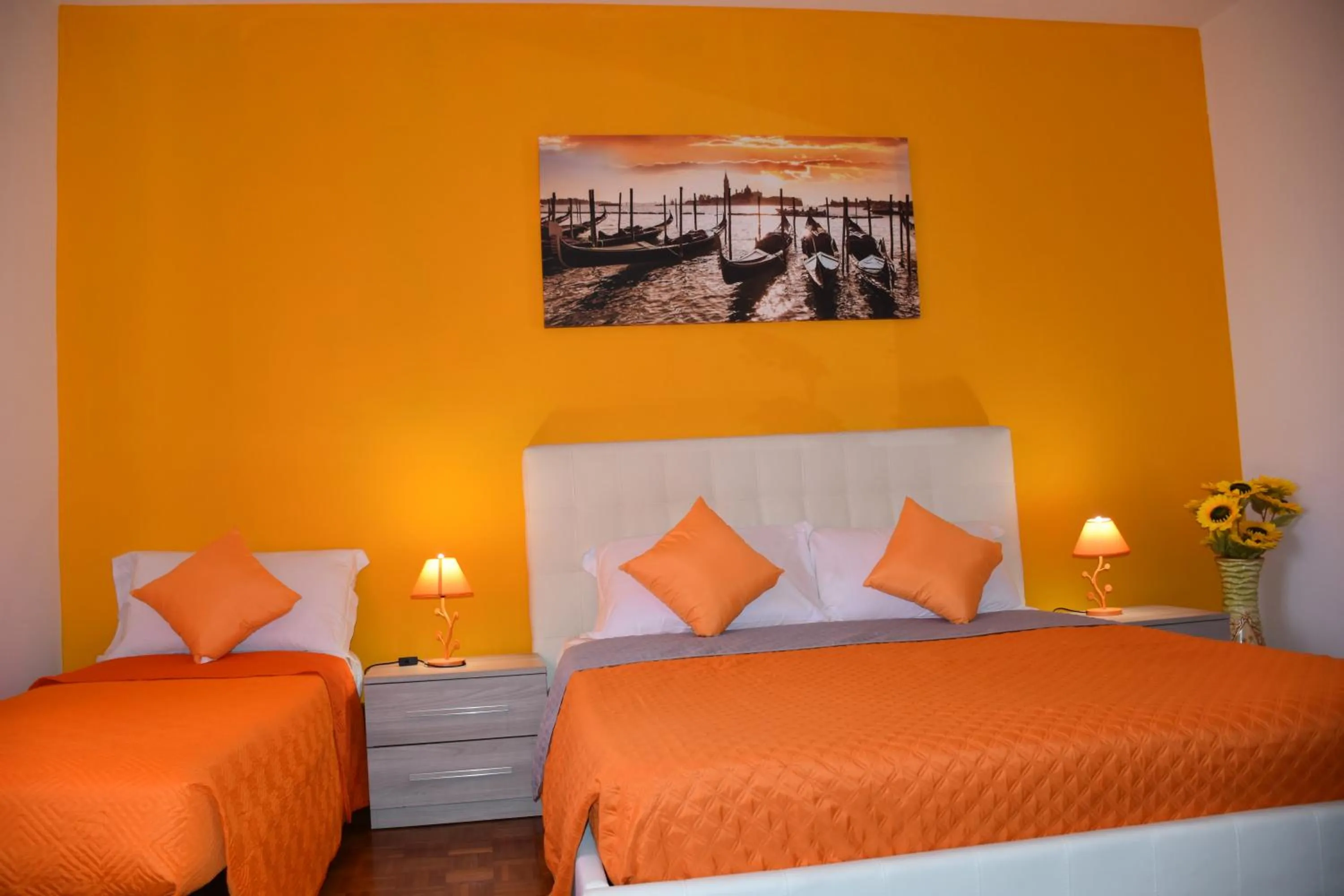 Bed in Venice Day Apartment