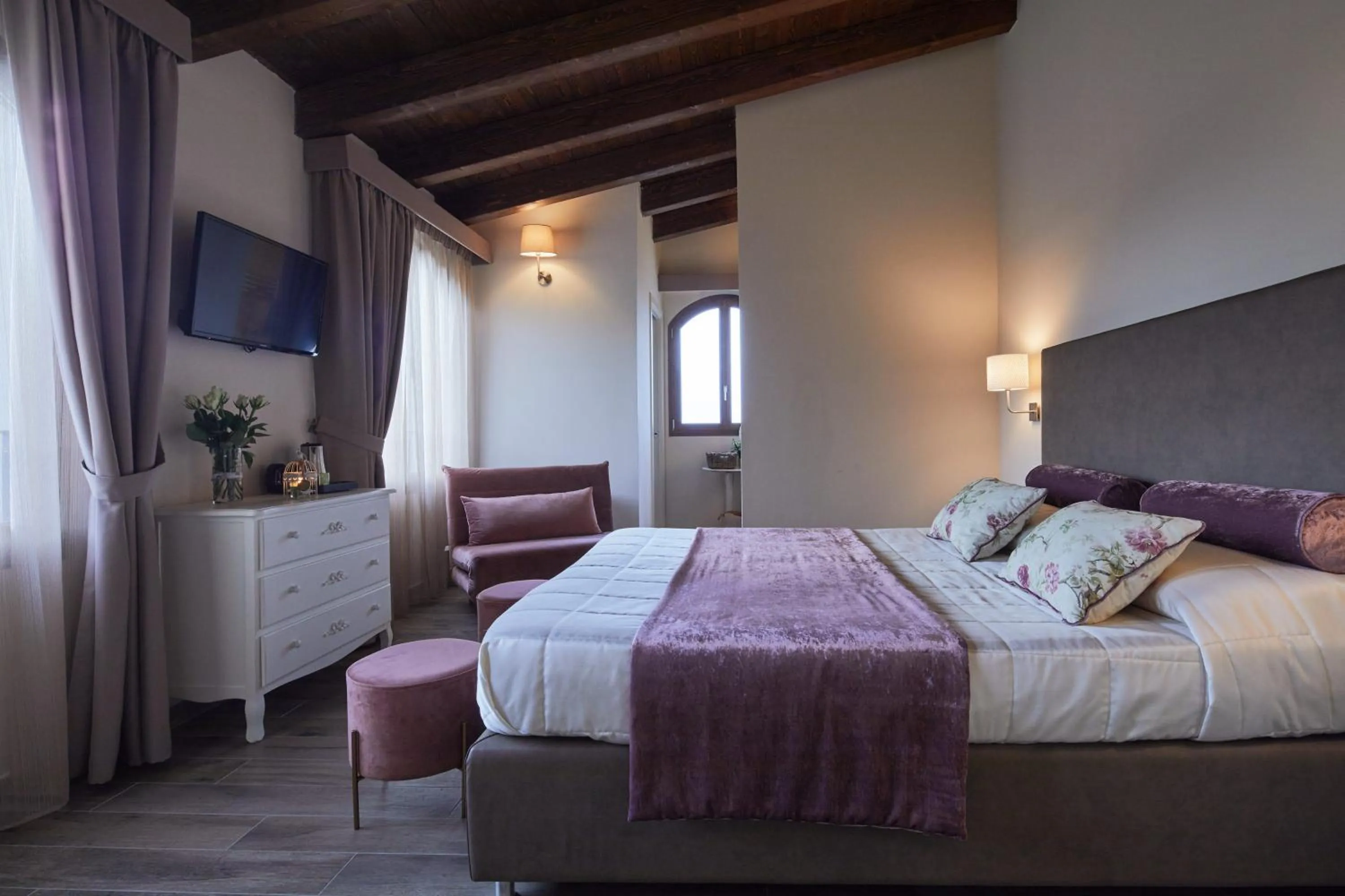 Bed in Il Castelluccio Country Resort Restaurant & SPA