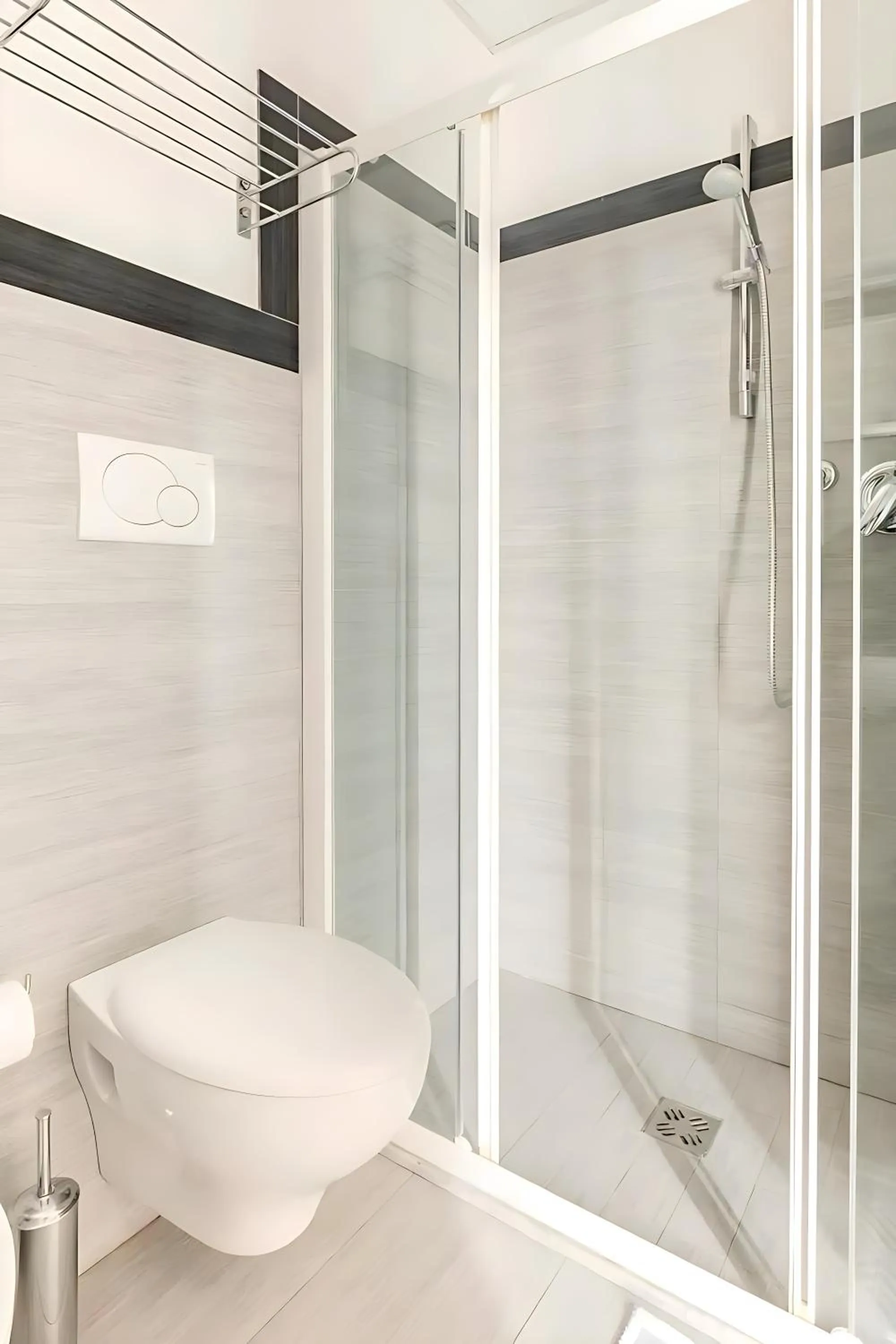 Toilet in Hotel Villa Argia Rimini Marina Centro