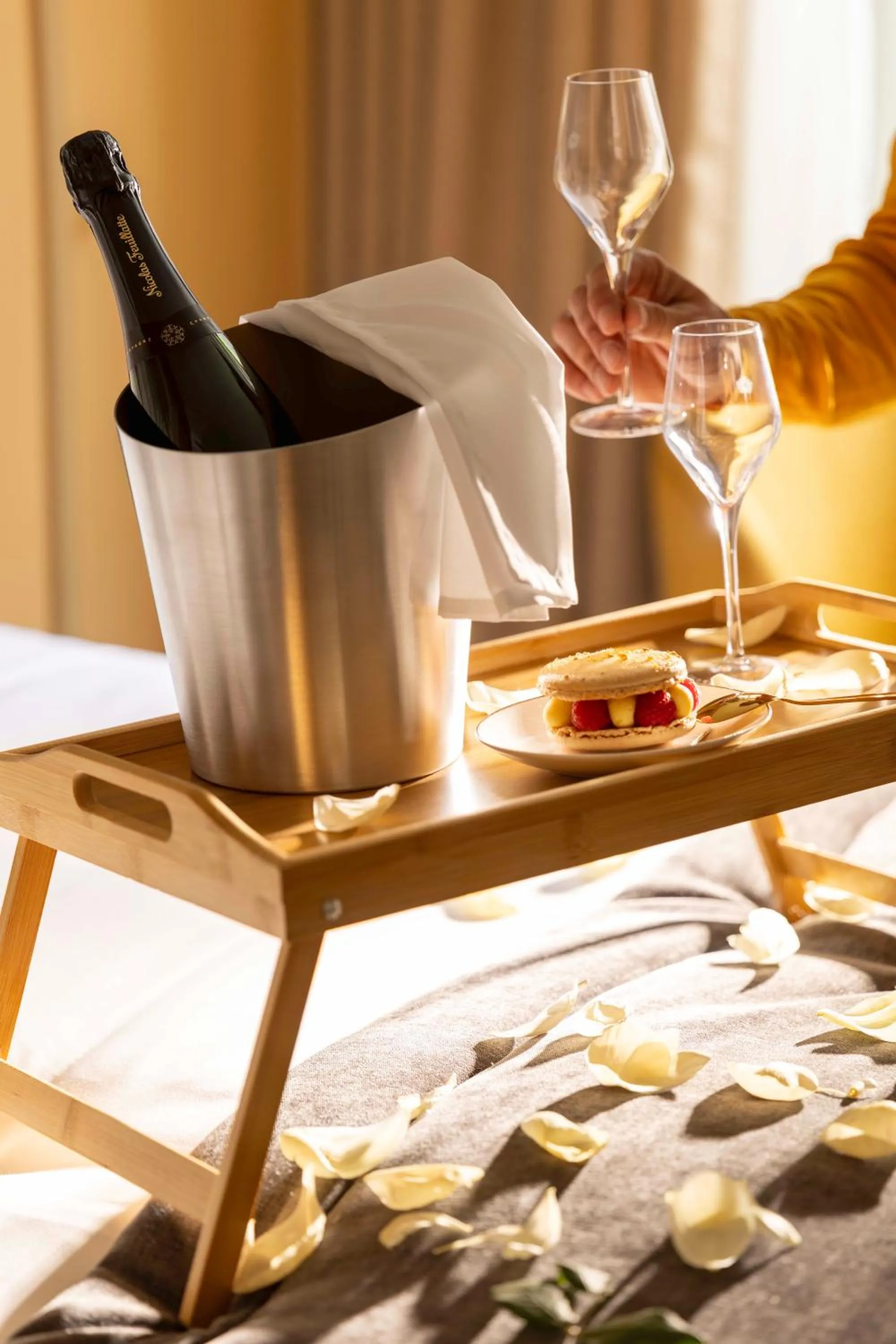 Food and drinks in Hôtel Le Cardinal