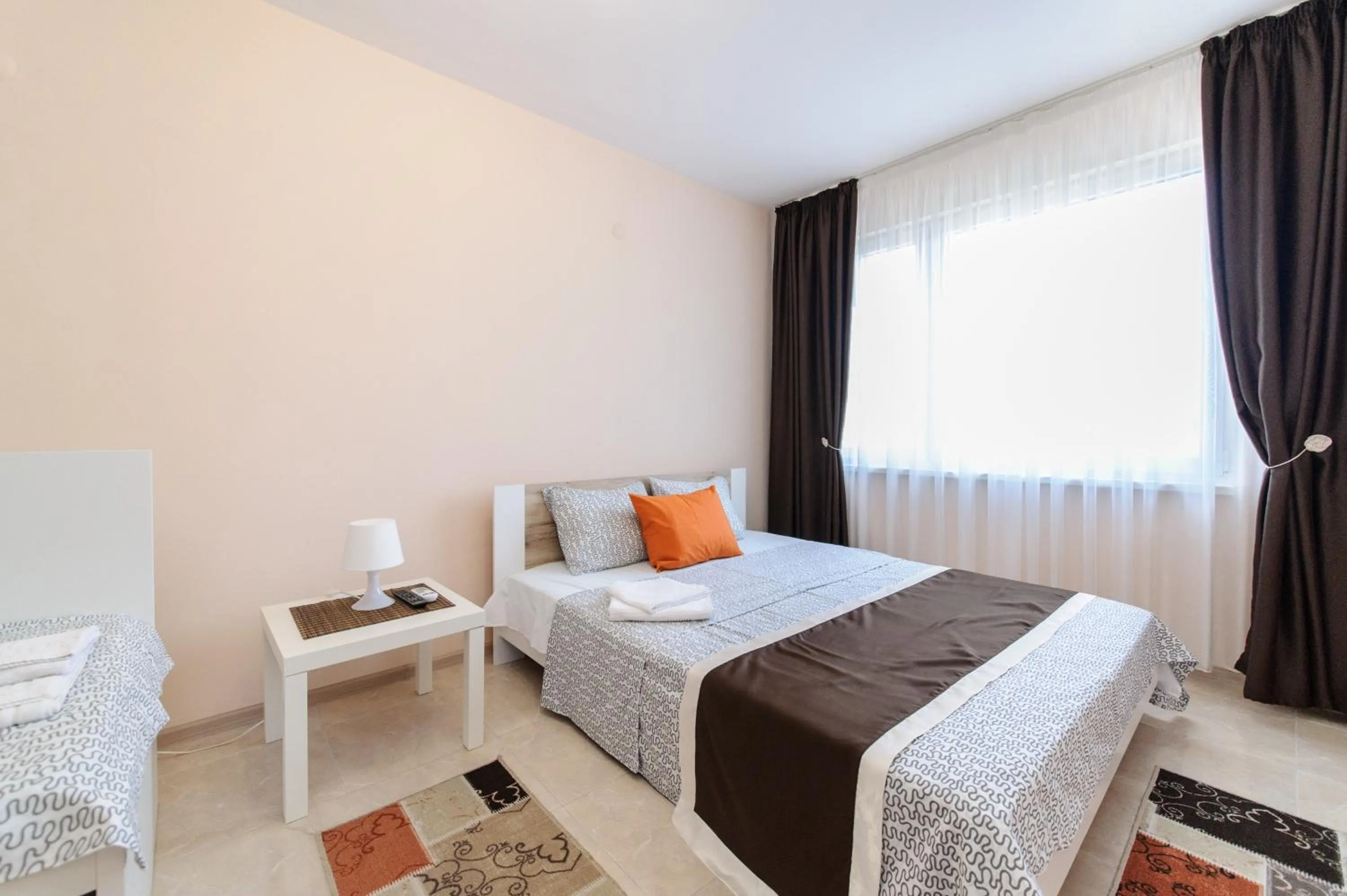 Photo of the whole room, Bed in Sandanski Peak Guest Rooms