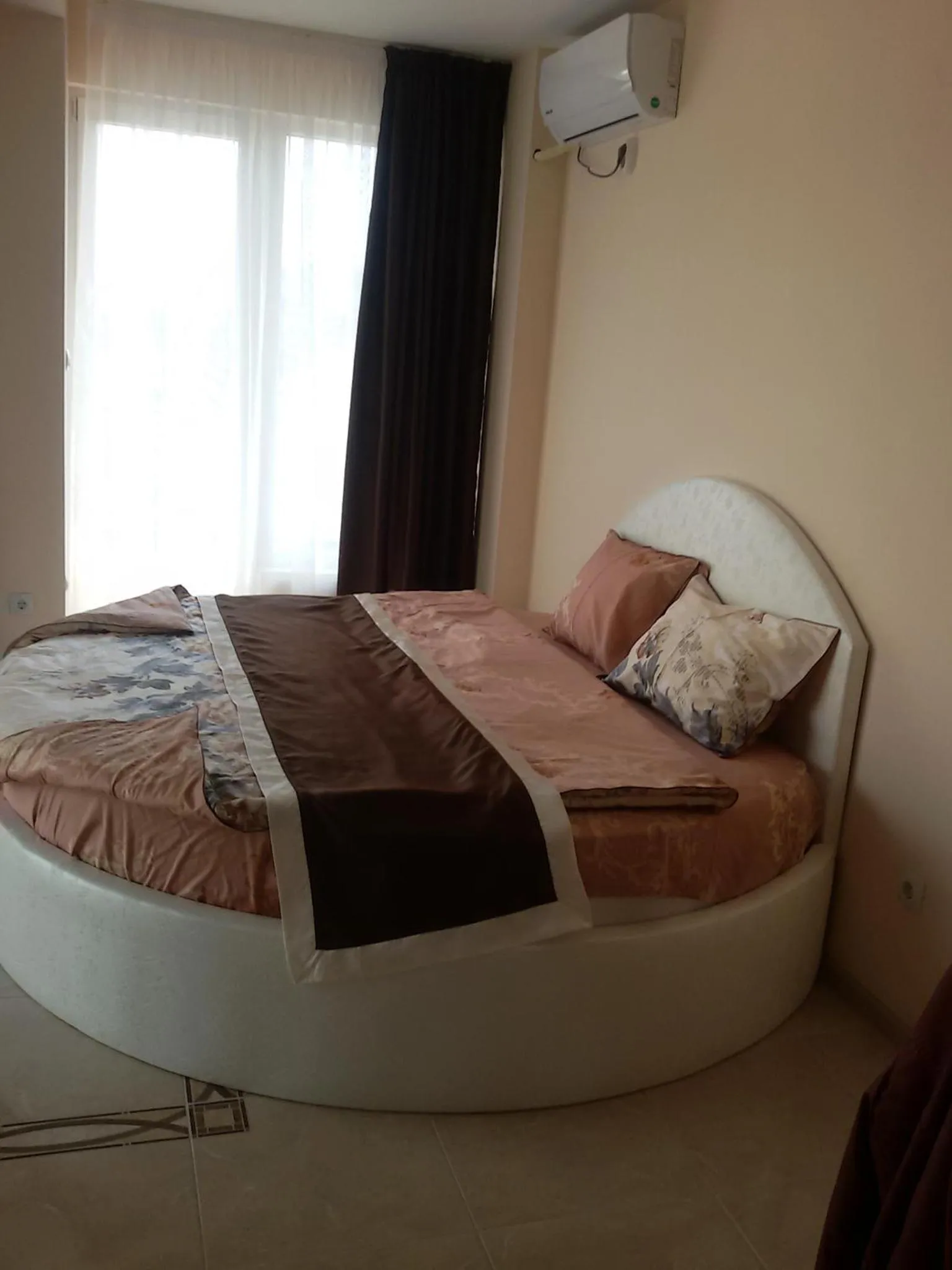 Bed in Sandanski Peak Guest Rooms