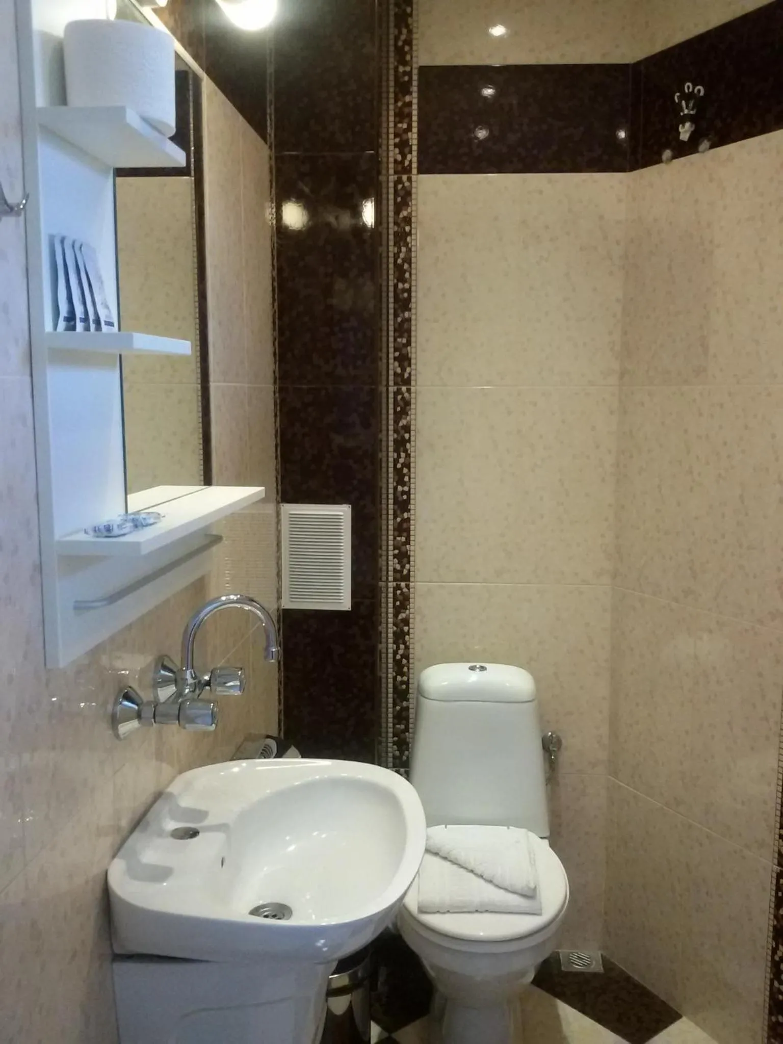 Bathroom in Sandanski Peak Guest Rooms