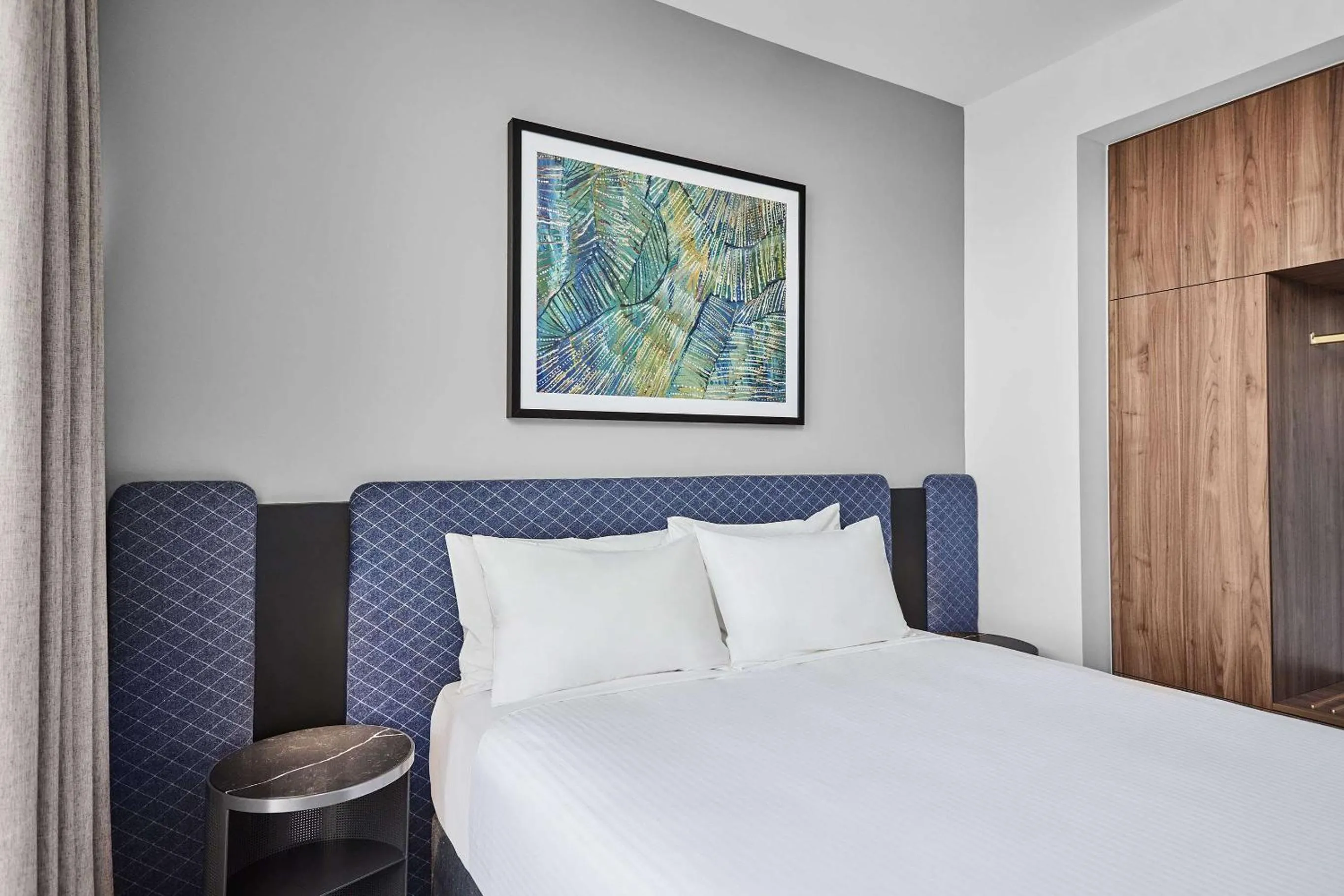 Bedroom, Bed in Adina Apartment Hotel Melbourne, Pentridge