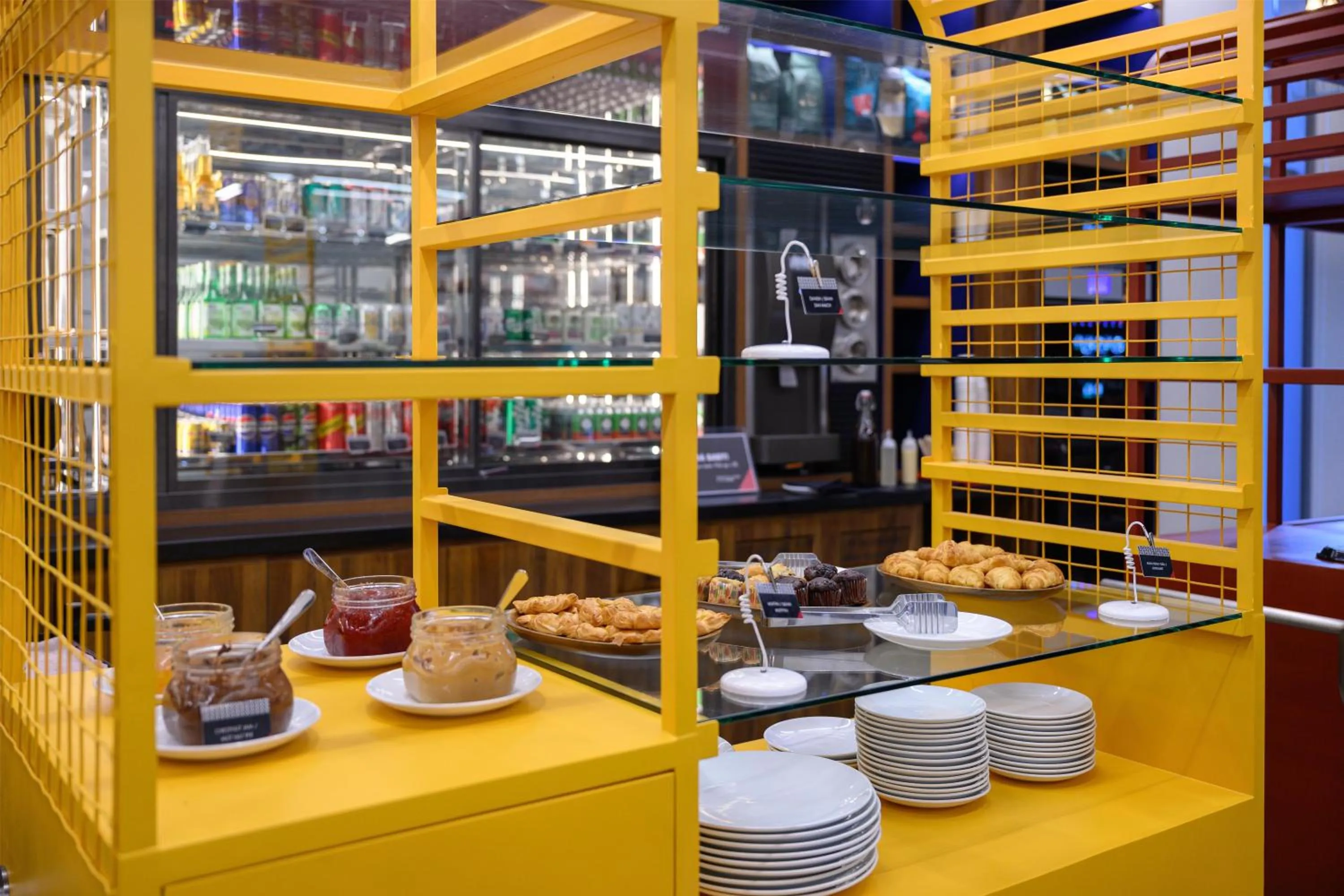 Restaurant/places to eat in Wink Danang Centre, Unscripted by Hyatt - 24 Hours stay