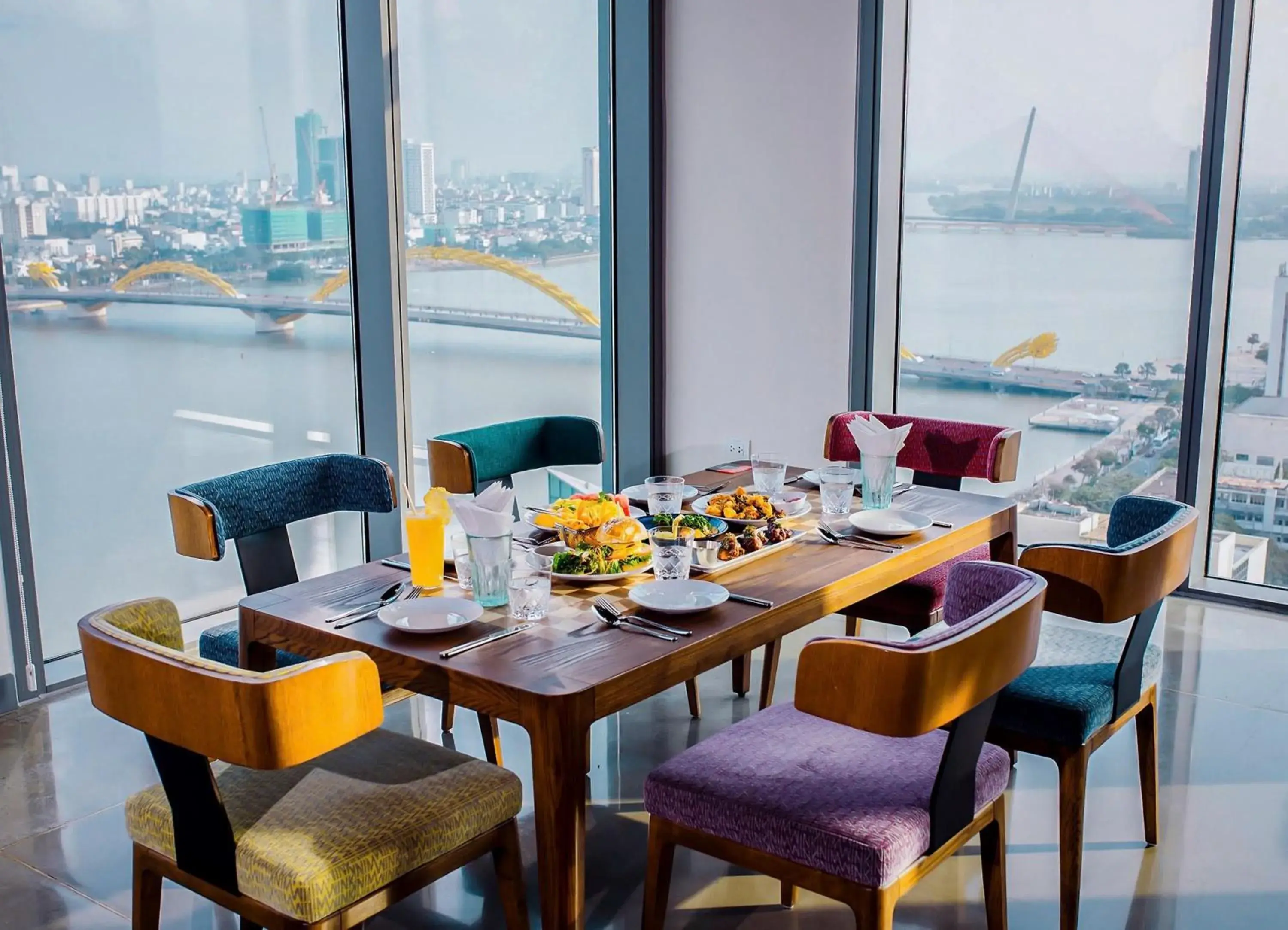 Restaurant/places to eat in Wink Hotel Danang Centre - 24hrs Stay Restaurant/places to eat in Wink Hotel Danang Centre - 24hrs Stay