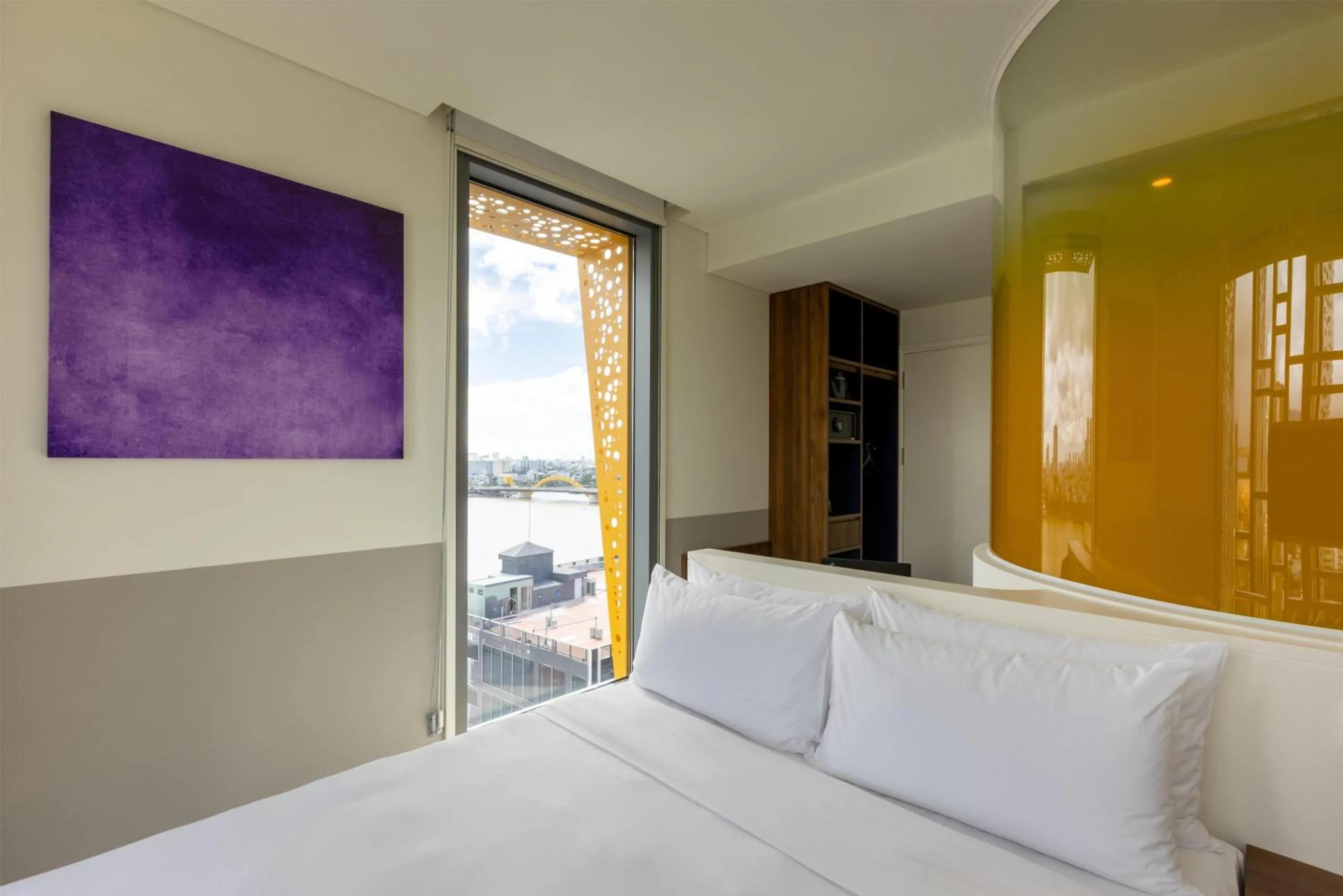 Bedroom, Bed in Wink Danang Centre, Unscripted by Hyatt