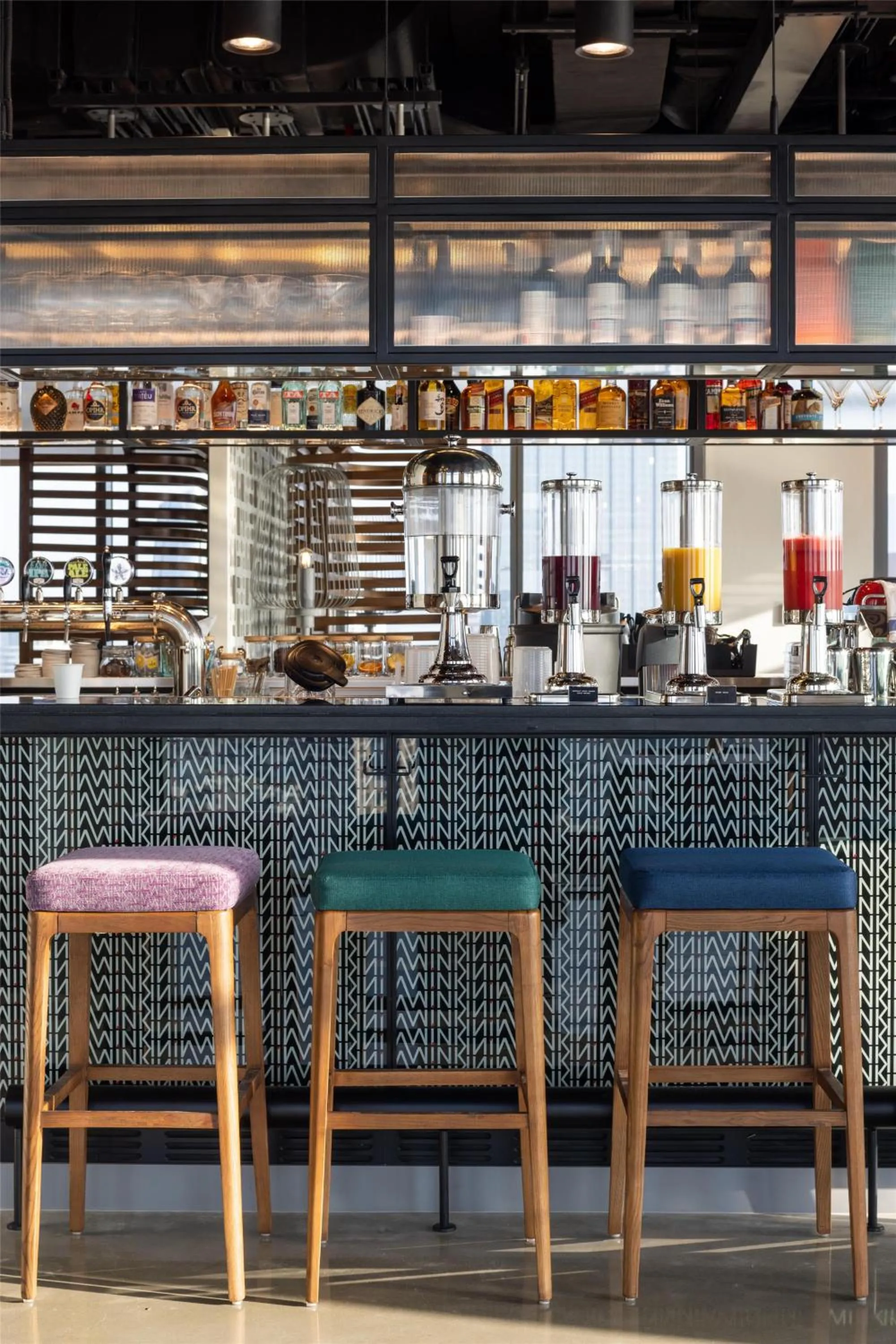 Lounge or bar in Wink Danang Centre, Unscripted by Hyatt