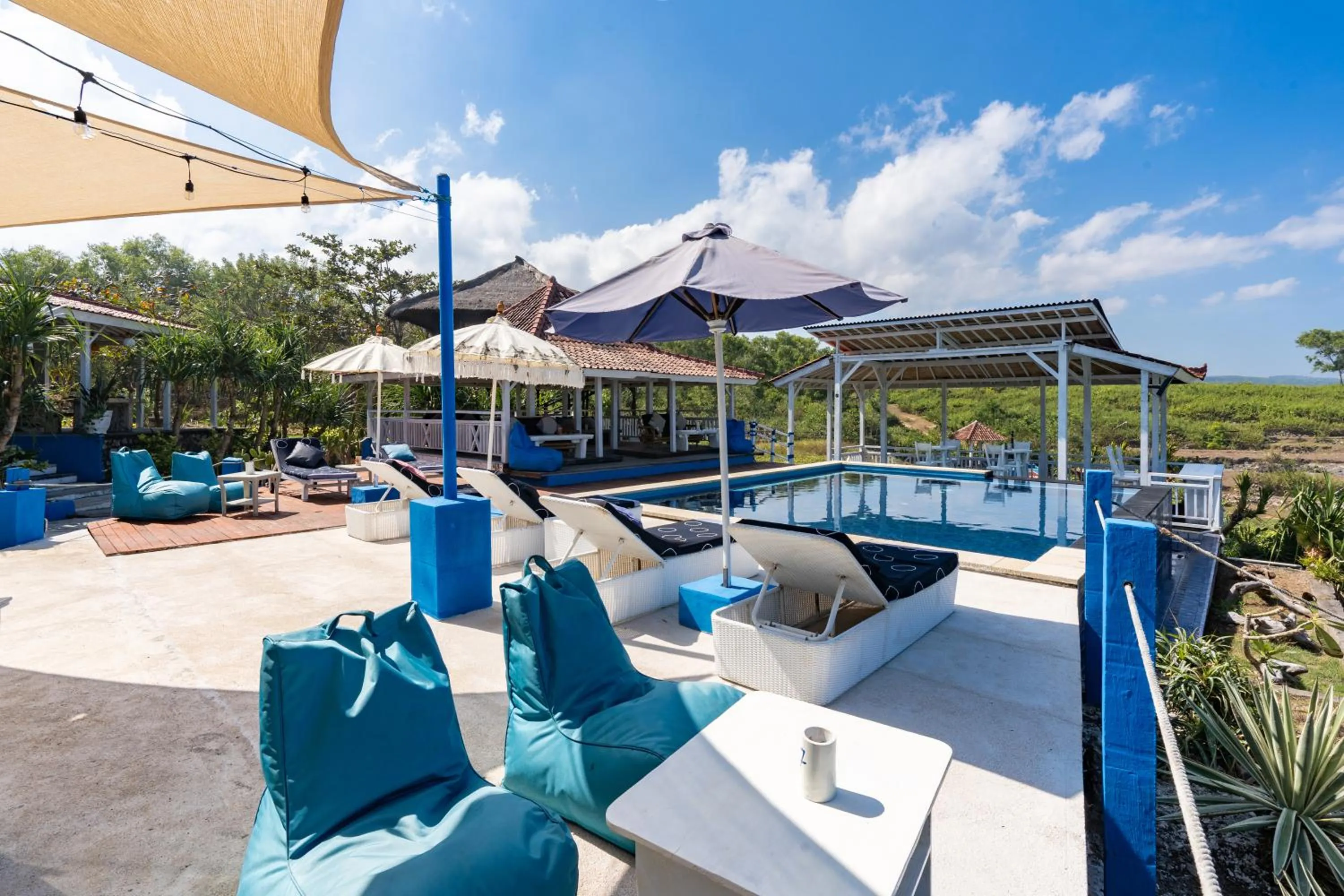 Seating area in Kov Ceningan