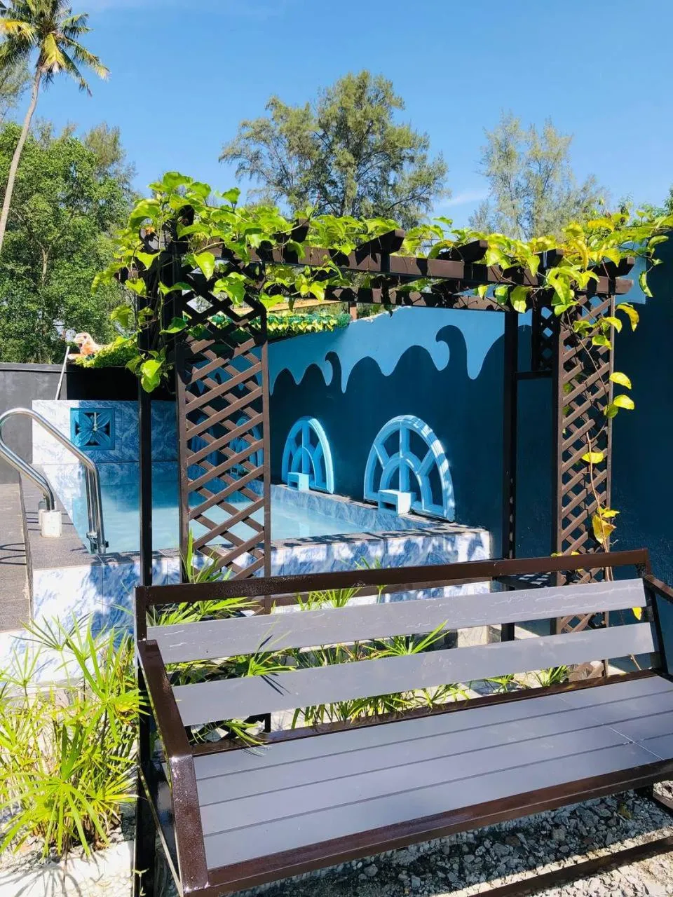 Swimming pool in RD Legend Hotel