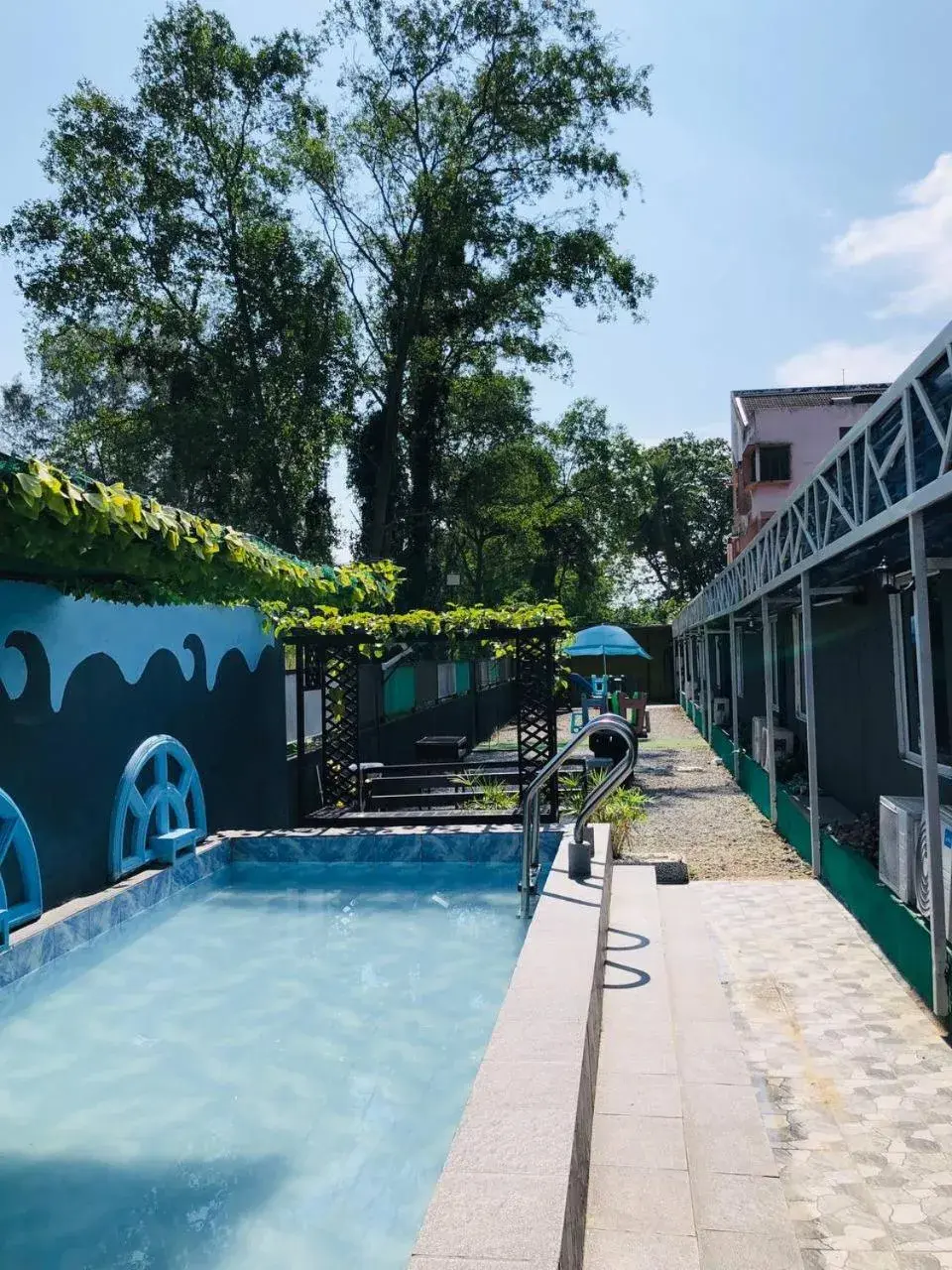 Swimming pool in RD Legend Hotel Swimming pool in RD Legend Hotel