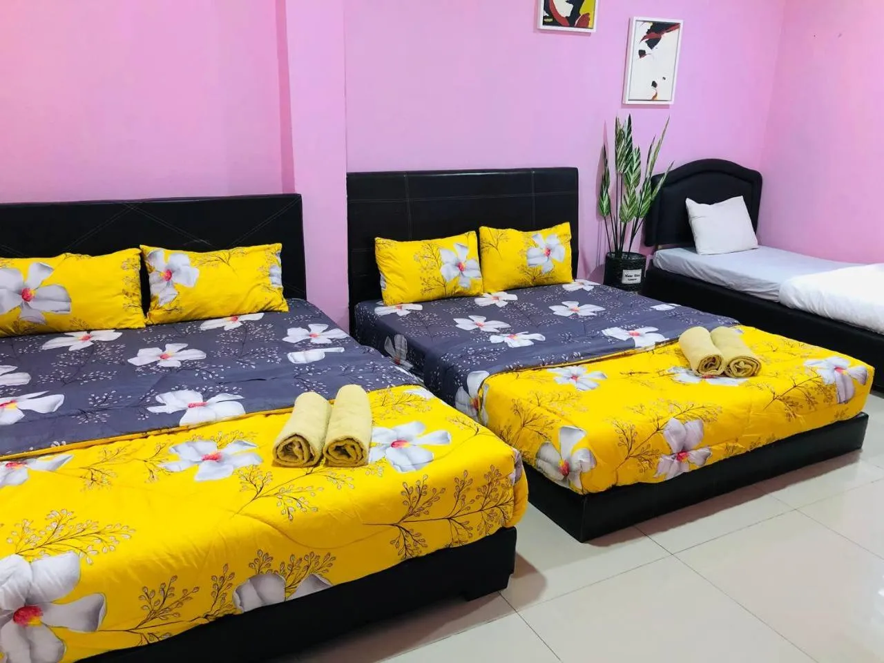 Bedroom, Bed in RD Legend Hotel