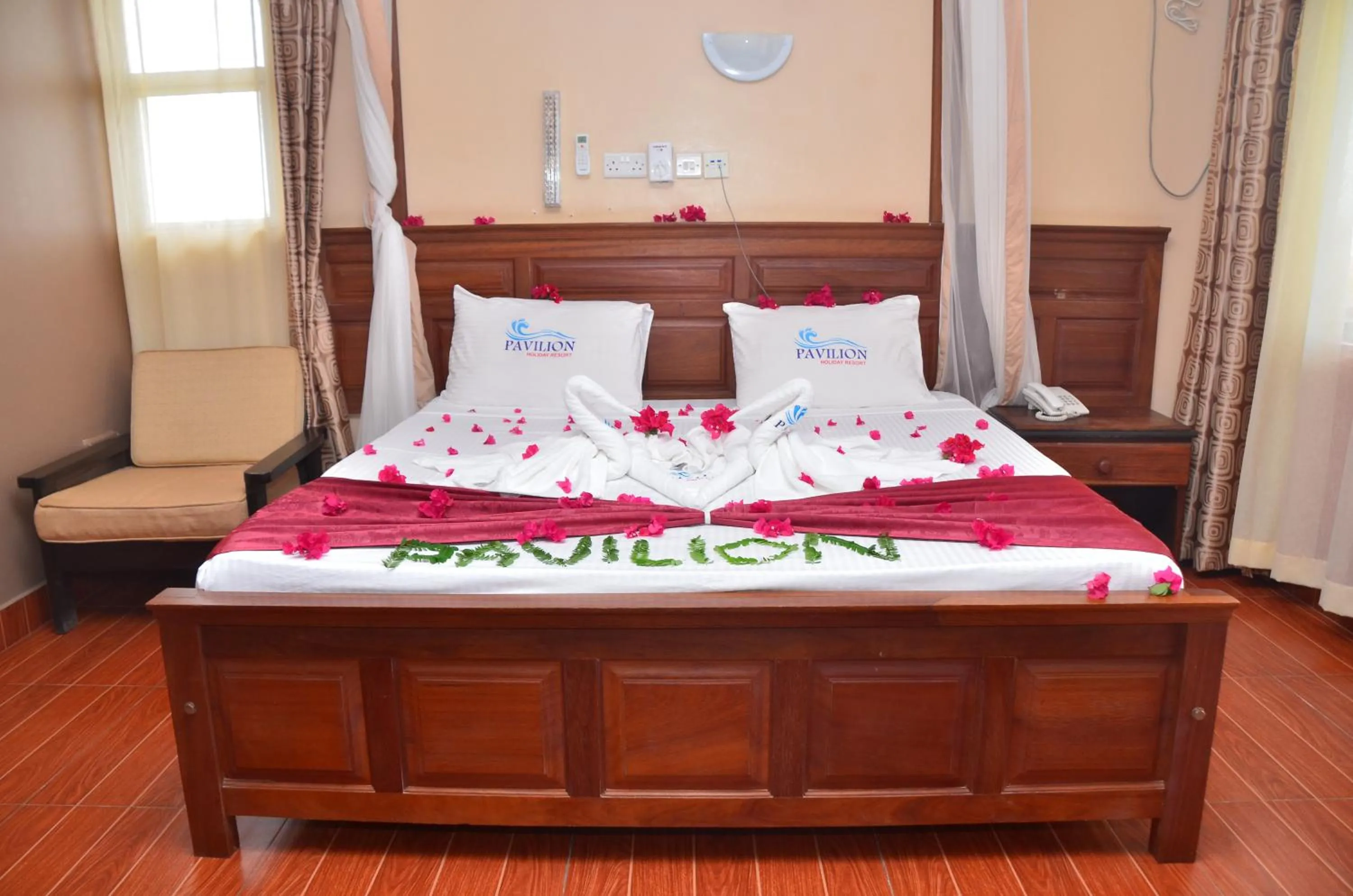 Bathroom, Bed in Pavilion Holiday Resort