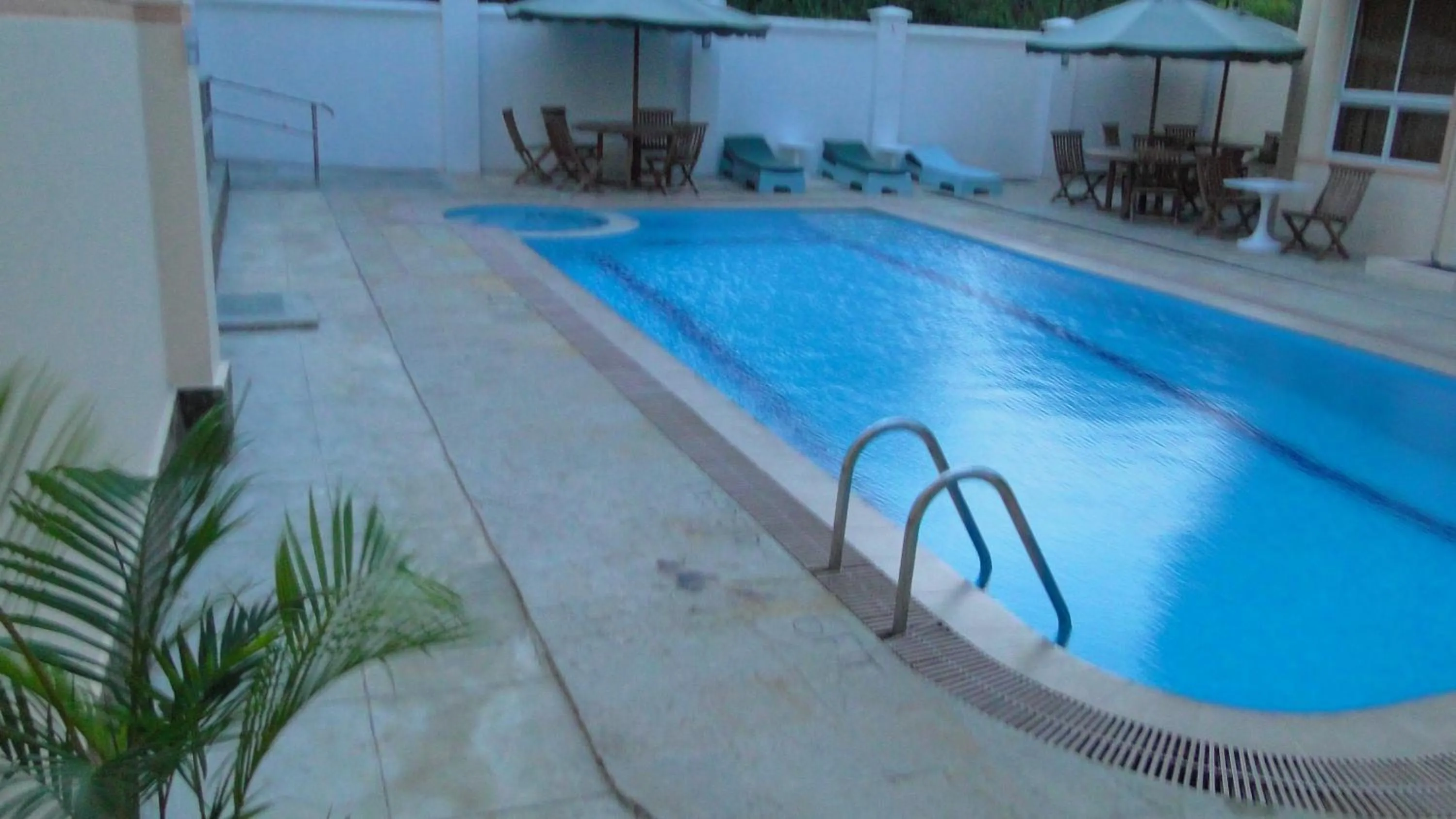 Swimming pool in Pavilion Holiday Resort