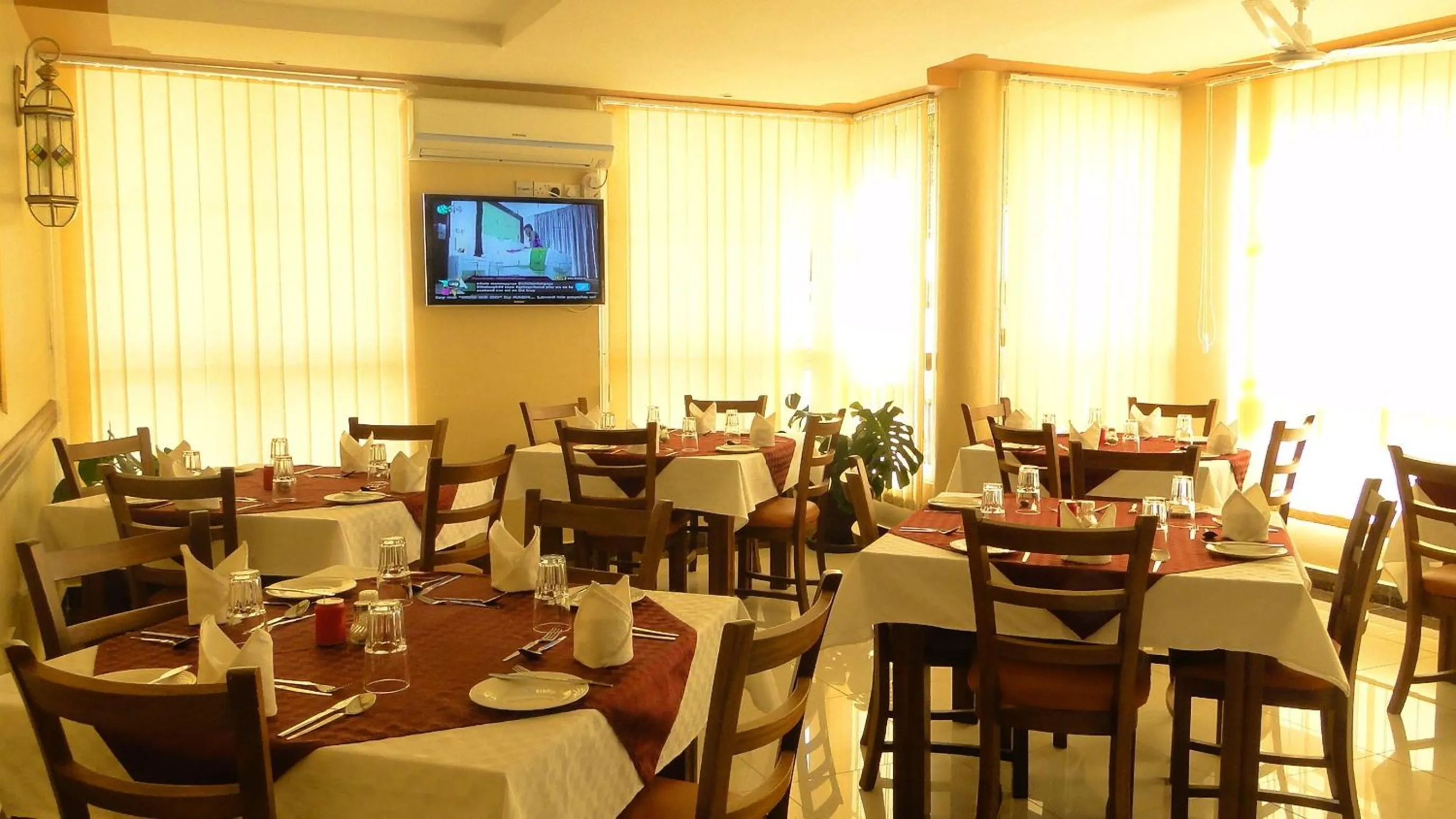 Restaurant/places to eat in Pavilion Holiday Resort