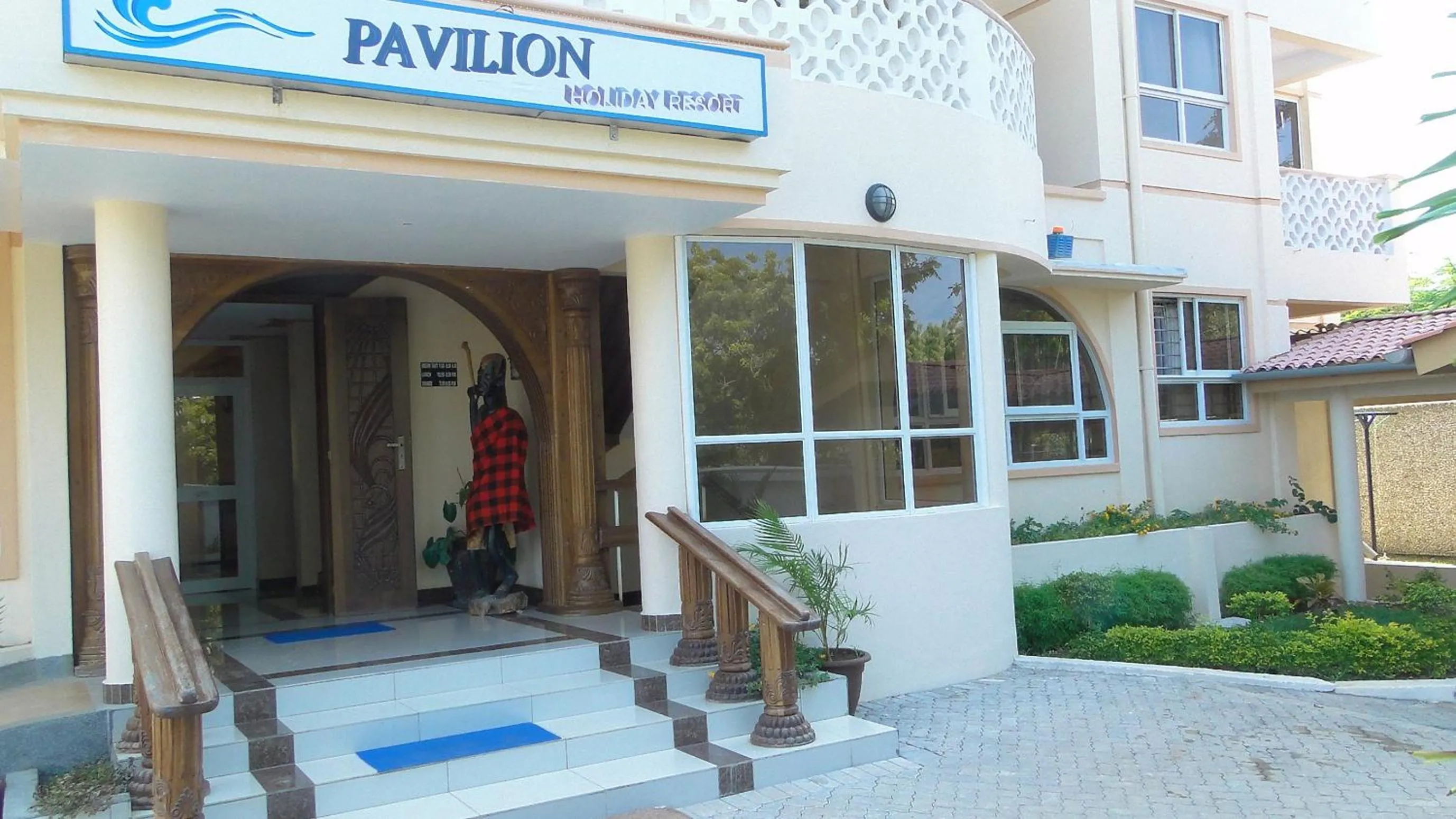 Facade/entrance in Pavilion Holiday Resort
