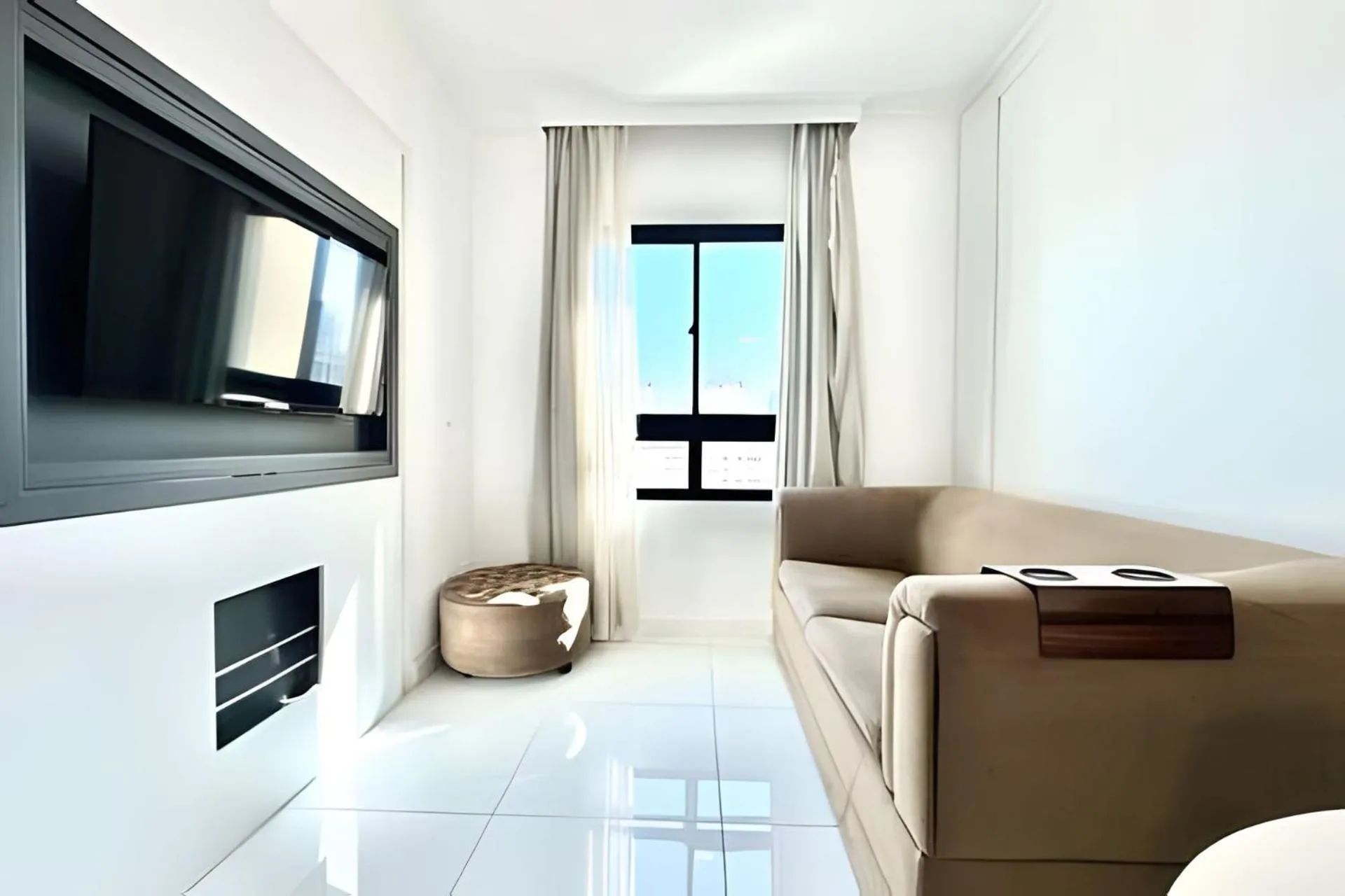 Superior Studio in Comfort Flat Pinheiros em Hotel 4,5 estrelas
