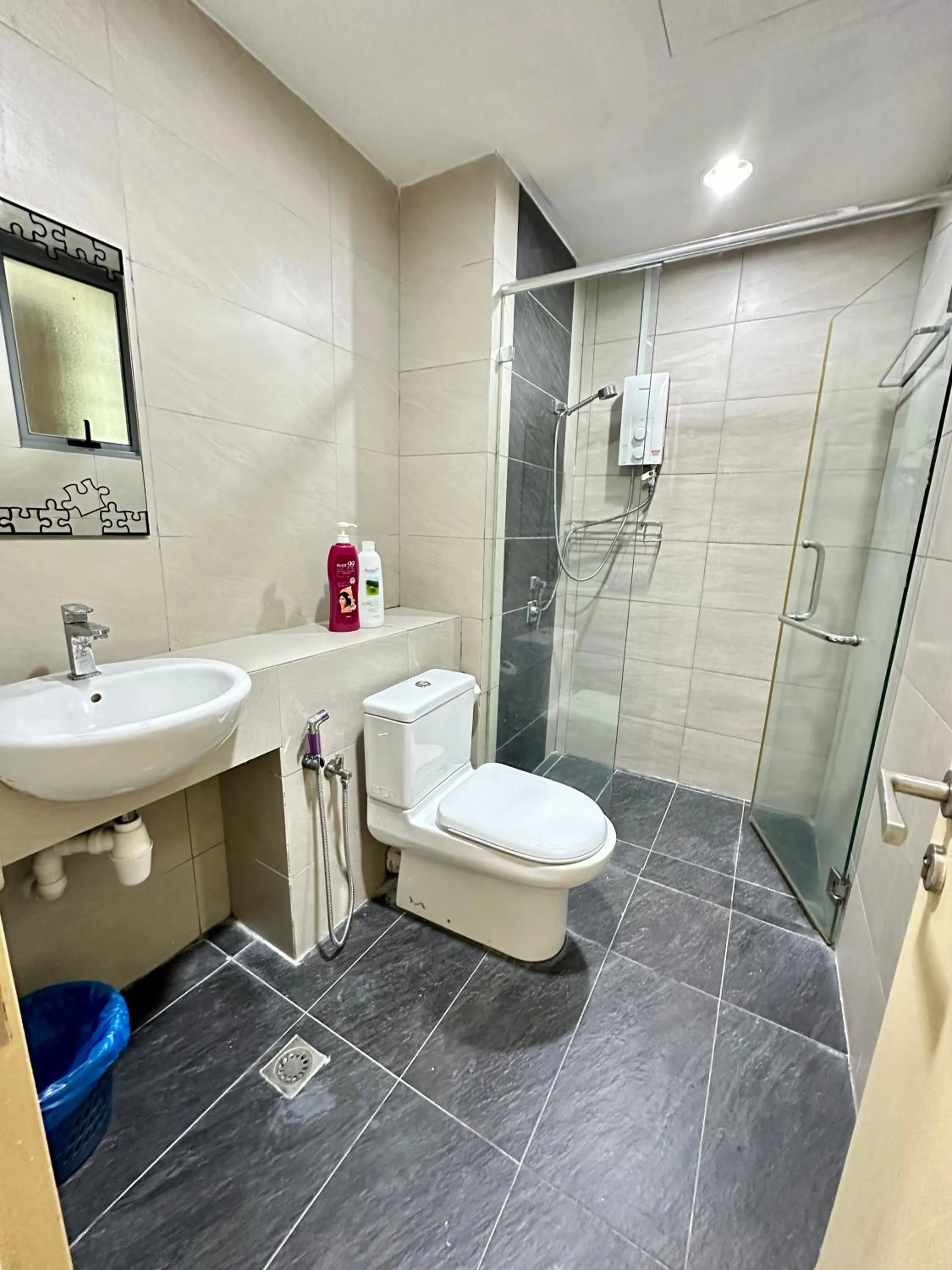 Toilet in AJ Suites @ Loft Imago KK