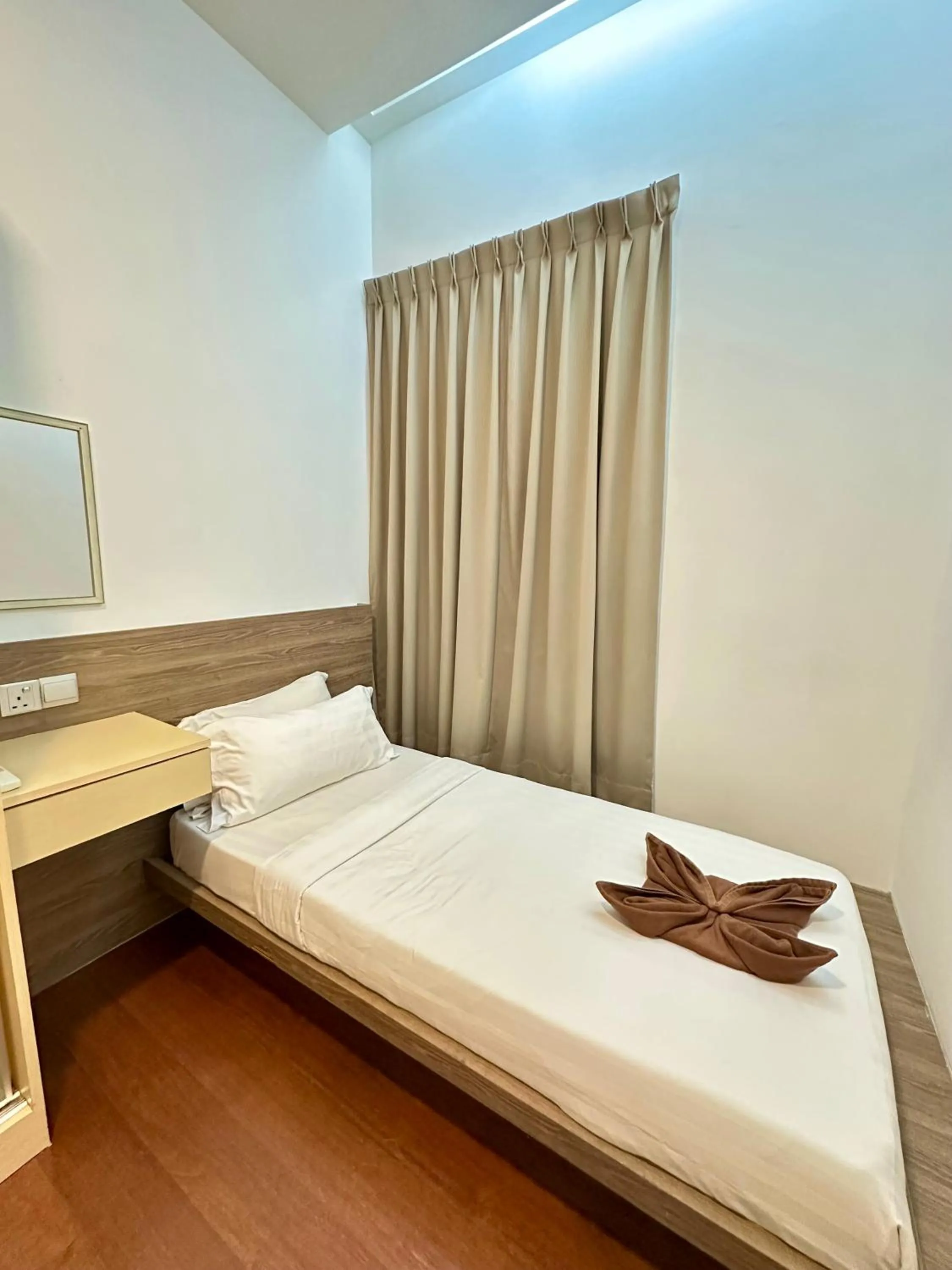 Bed in AJ Suites @ Loft Imago KK