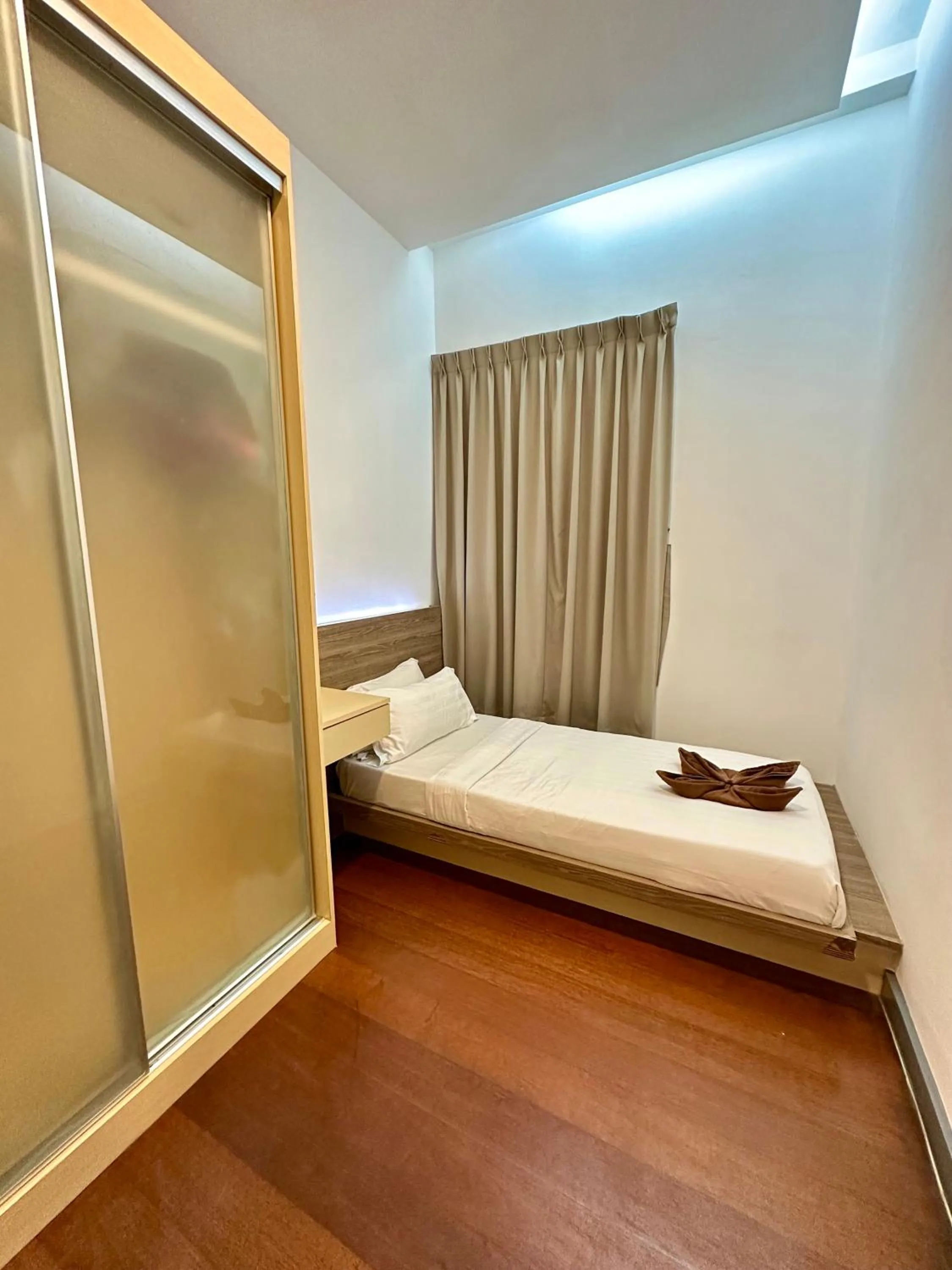 Bed in AJ Suites @ Loft Imago KK