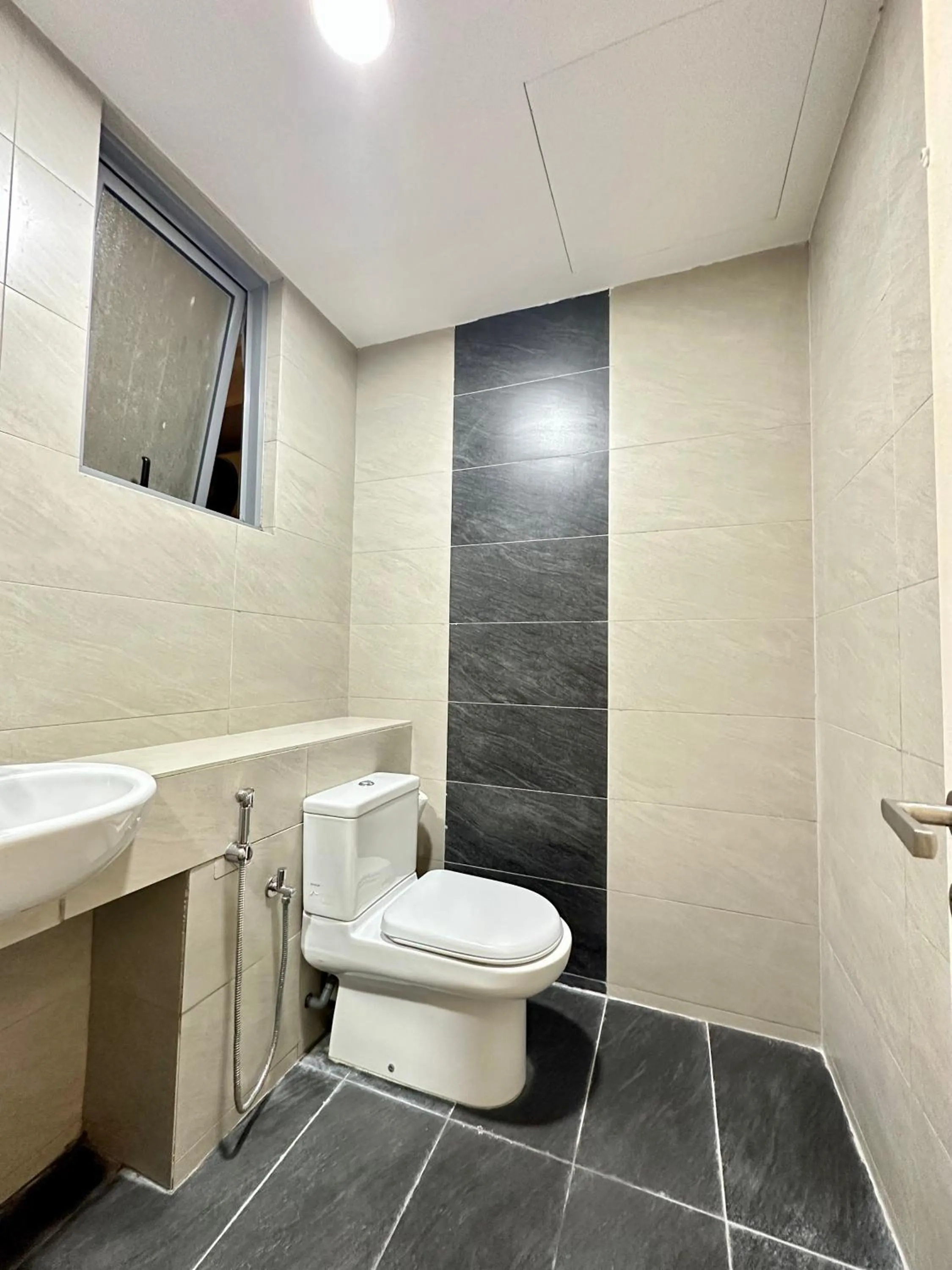 Toilet in AJ Suites @ Loft Imago KK