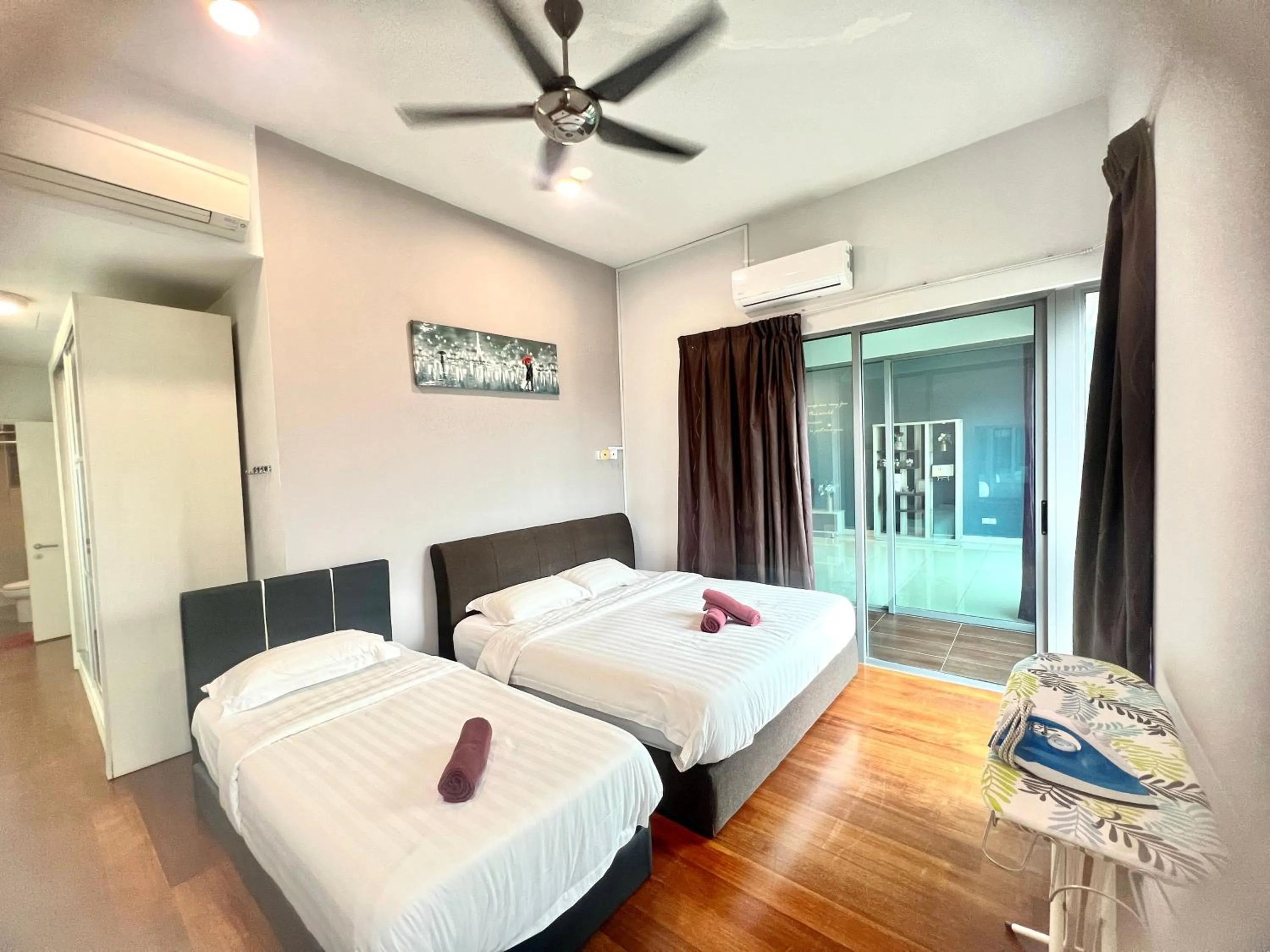Bedroom, Bed in AJ Suites @ Loft Imago KK
