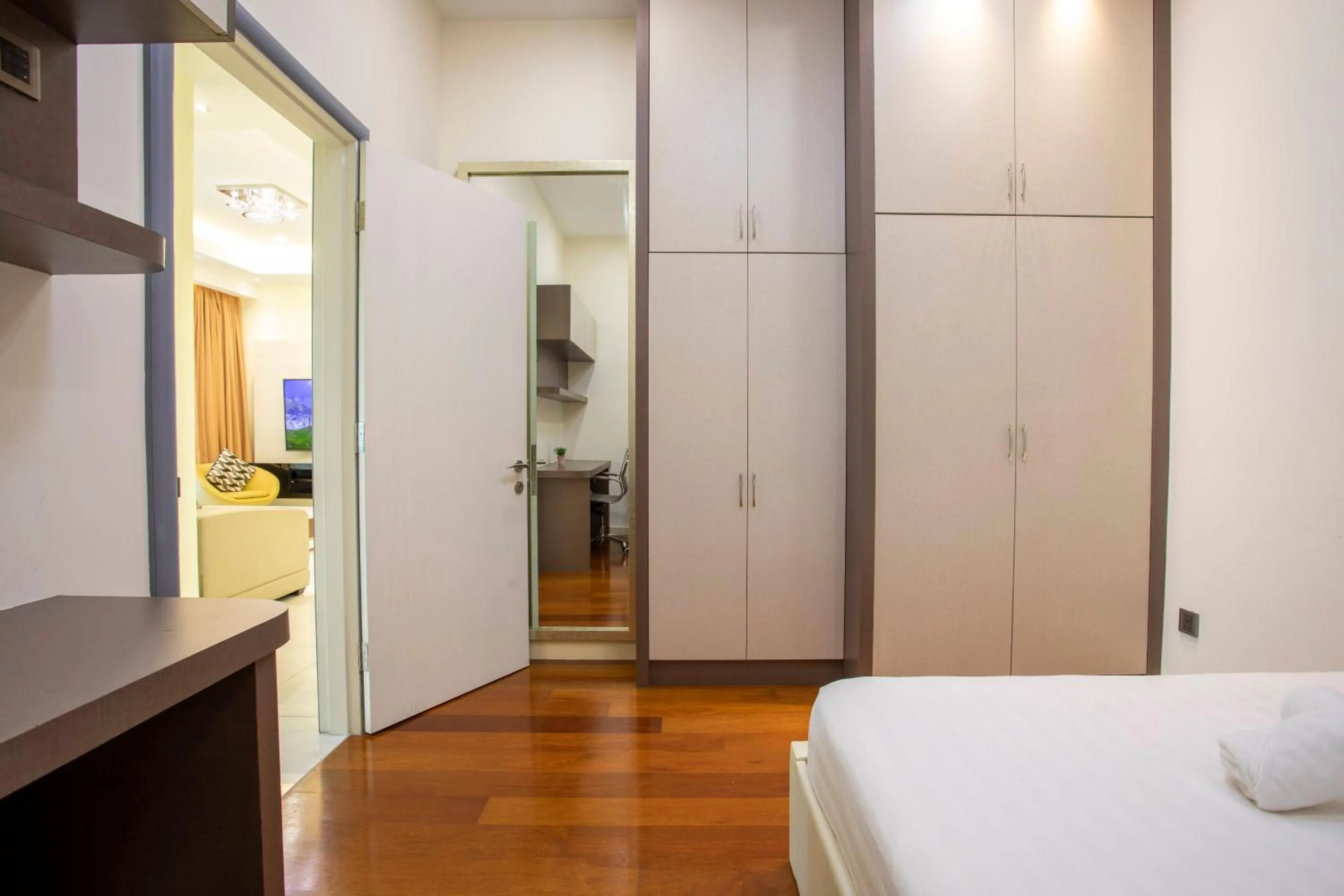 Bed in AJ Suites @ Loft Imago KK