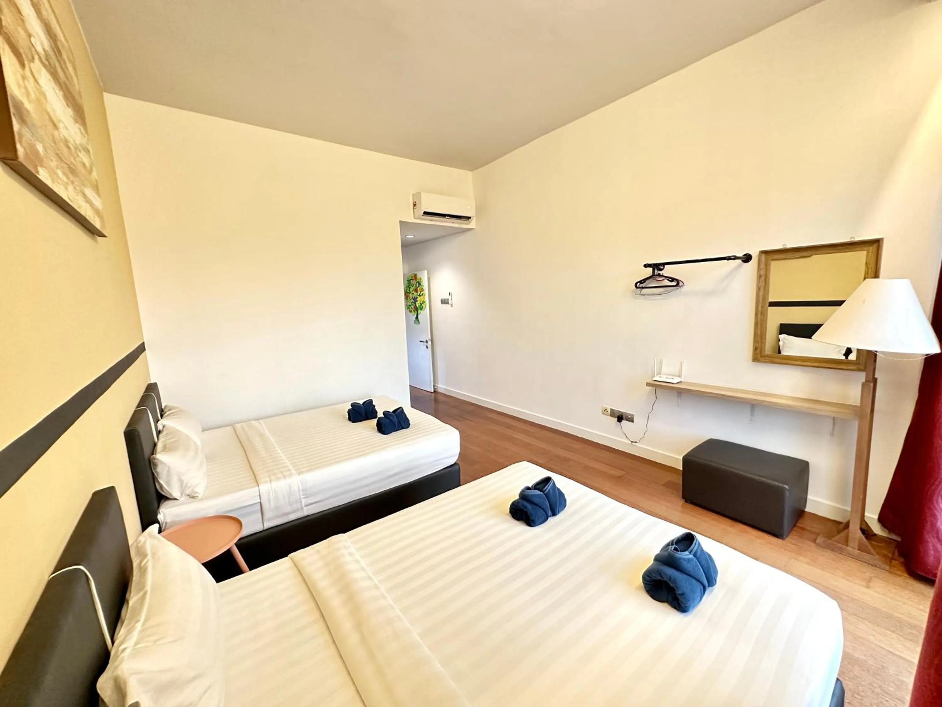 Bed in AJ Suites @ Loft Imago KK