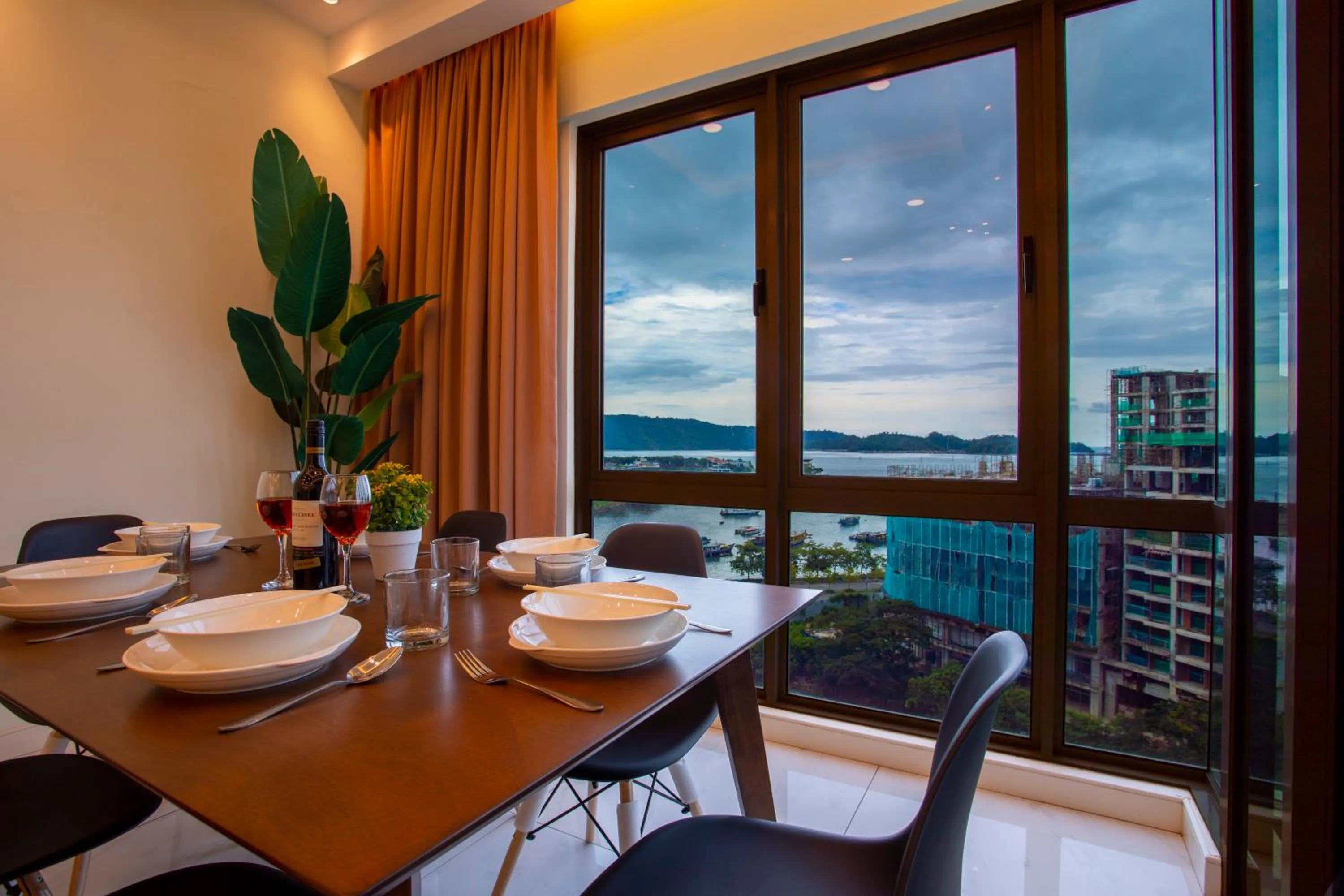 Dining area in AJ Suites @ Loft Imago KK