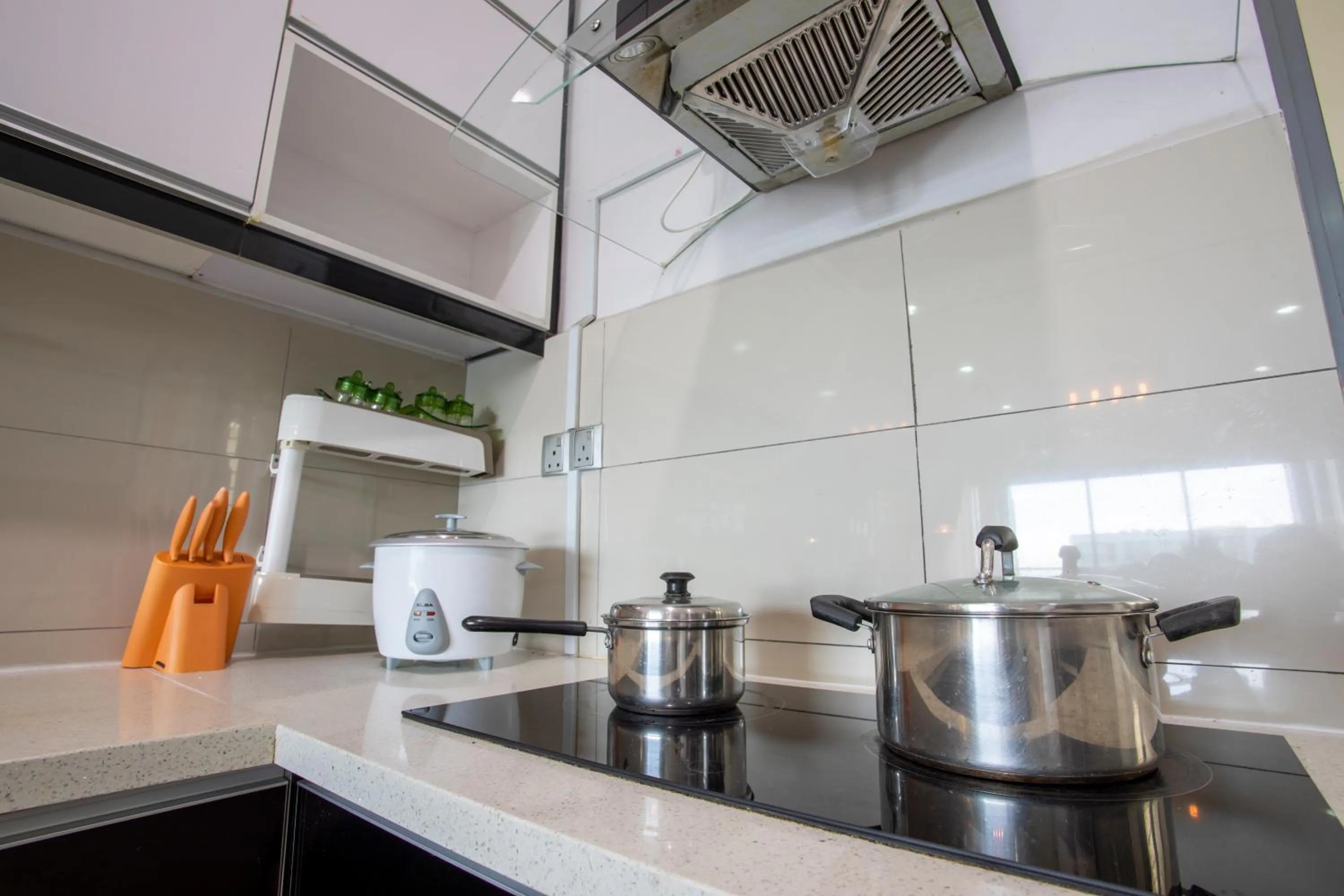 Kitchen or kitchenette in AJ Suites @ Loft Imago KK