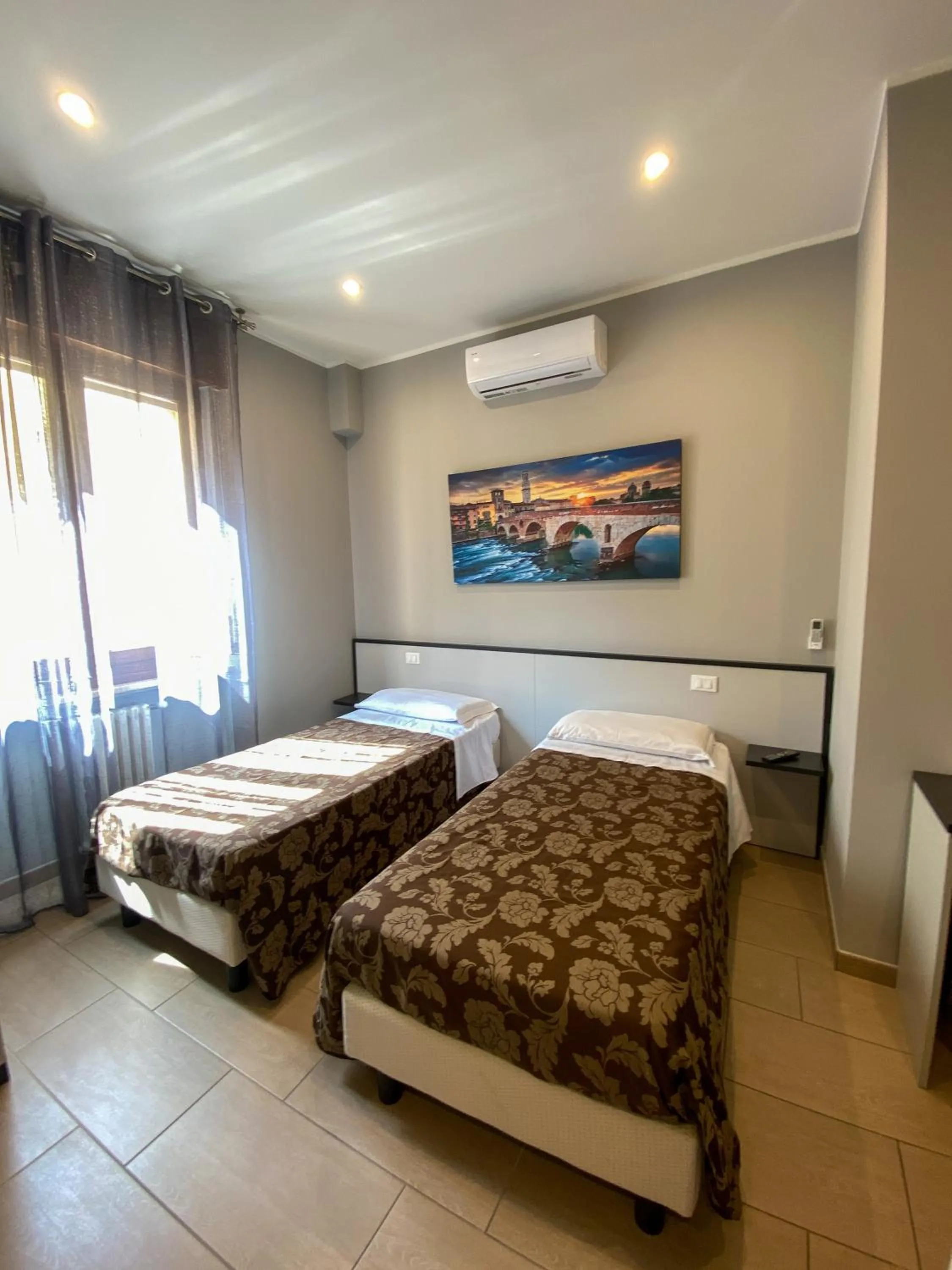 Bedroom, Bed in Hotel Arena