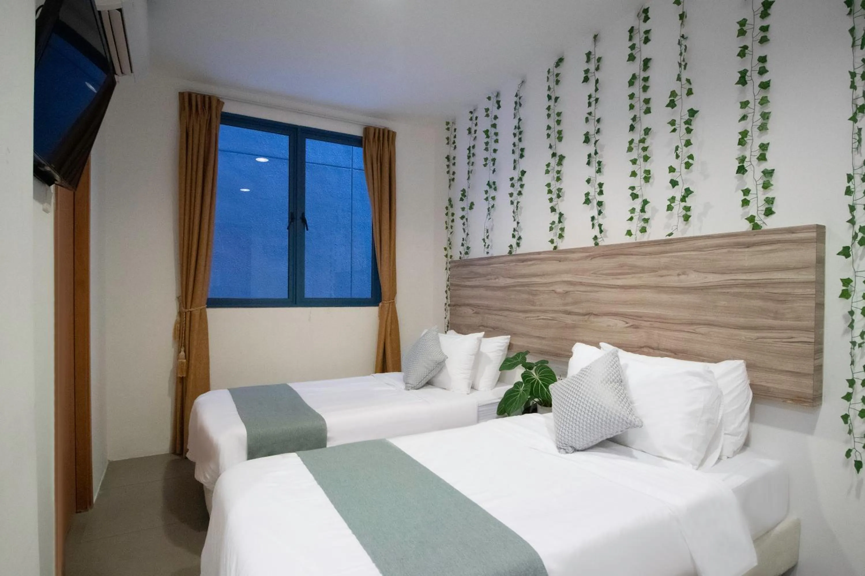 Bedroom, Bed in Victoria Hotel a NuVe Group Collection