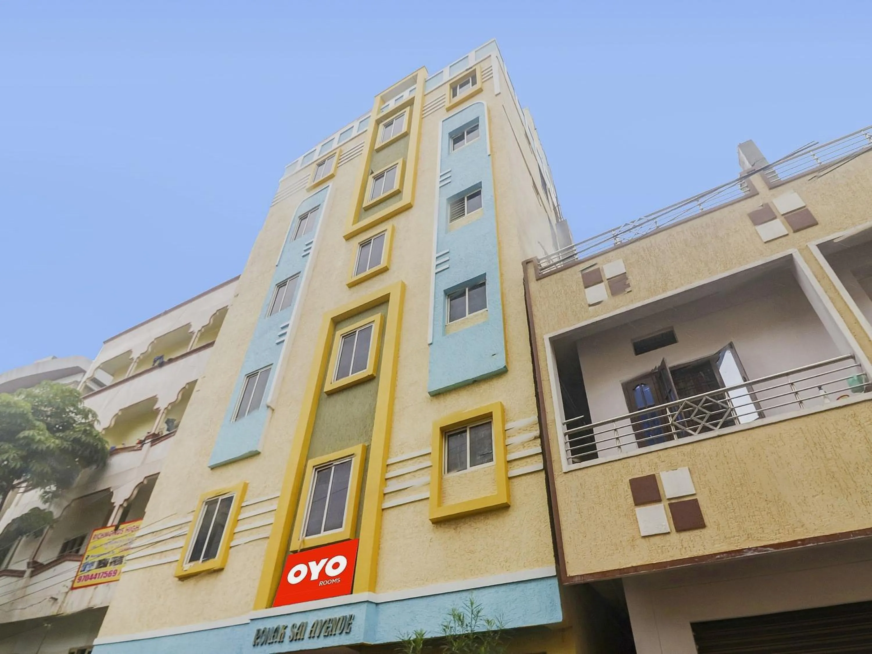 Facade/entrance in Hotel O RR