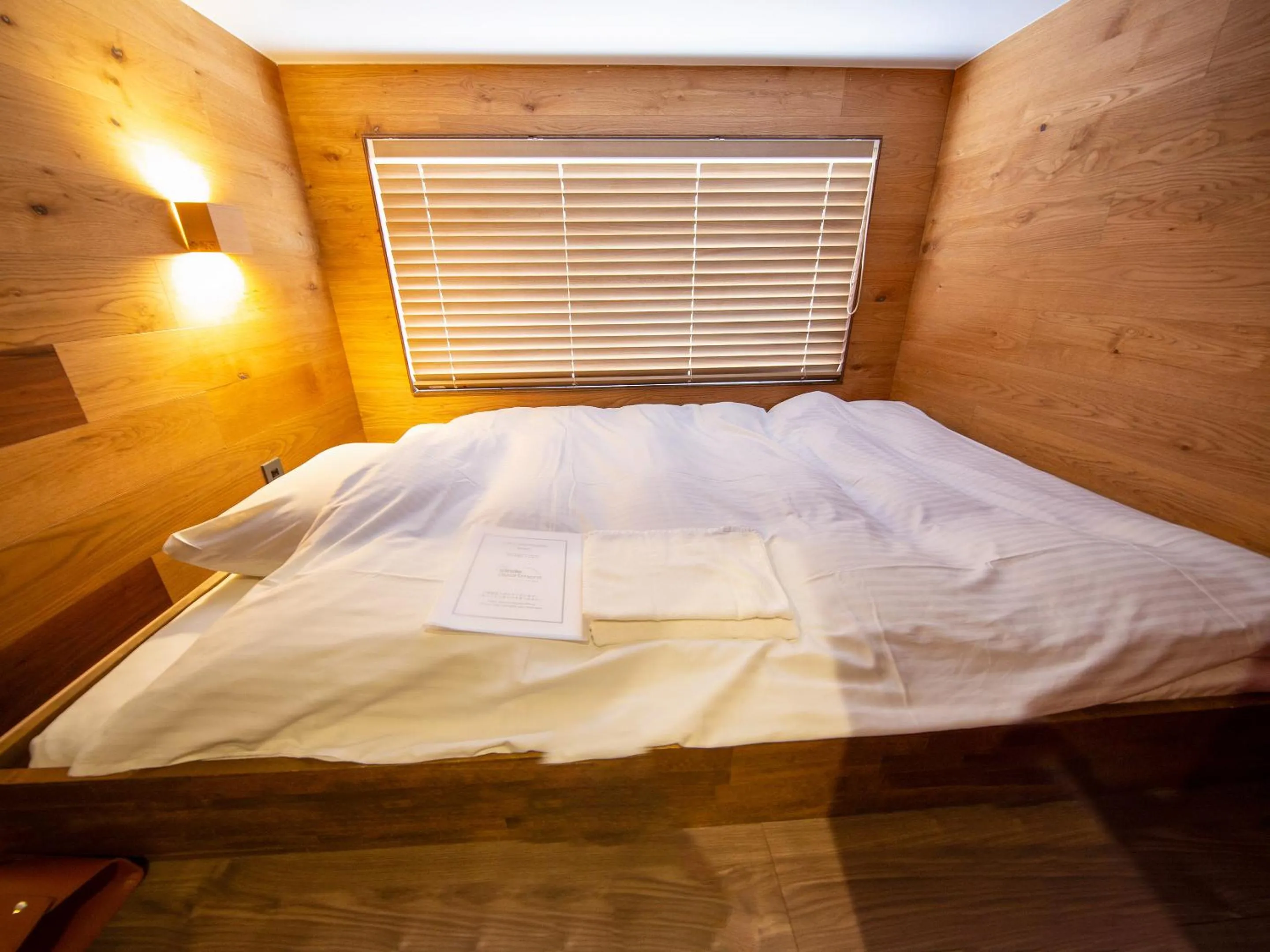 Bed in the circle apartment