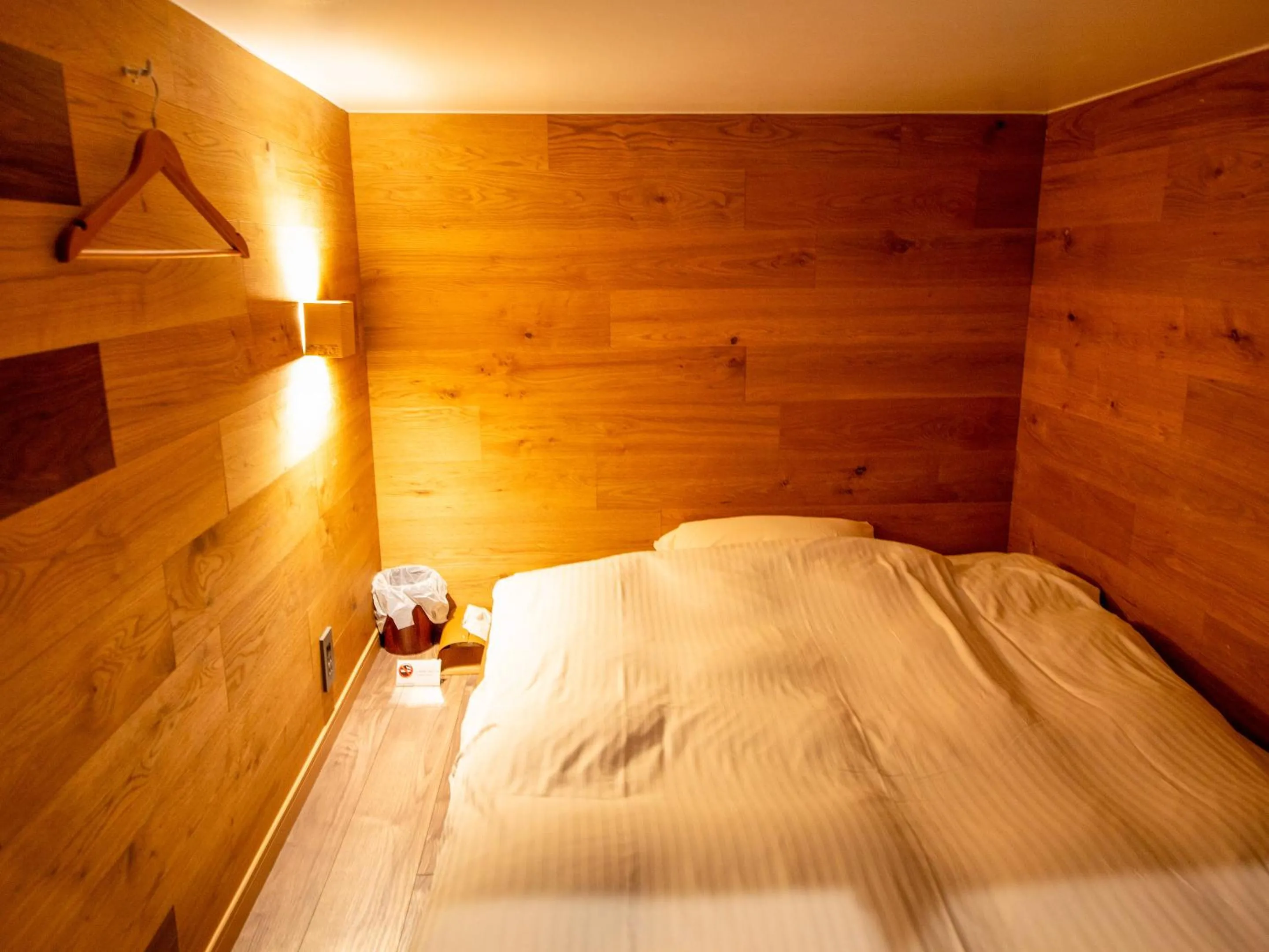 Bed in the circle apartment