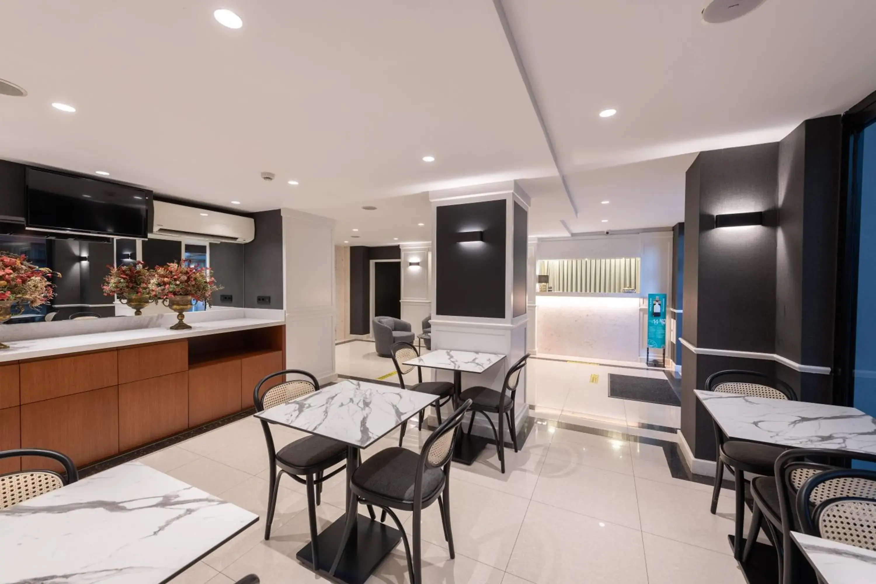 Restaurant/places to eat in Dream Bosphorus Hotel Restaurant/places to eat in Dream Bosphorus Hotel