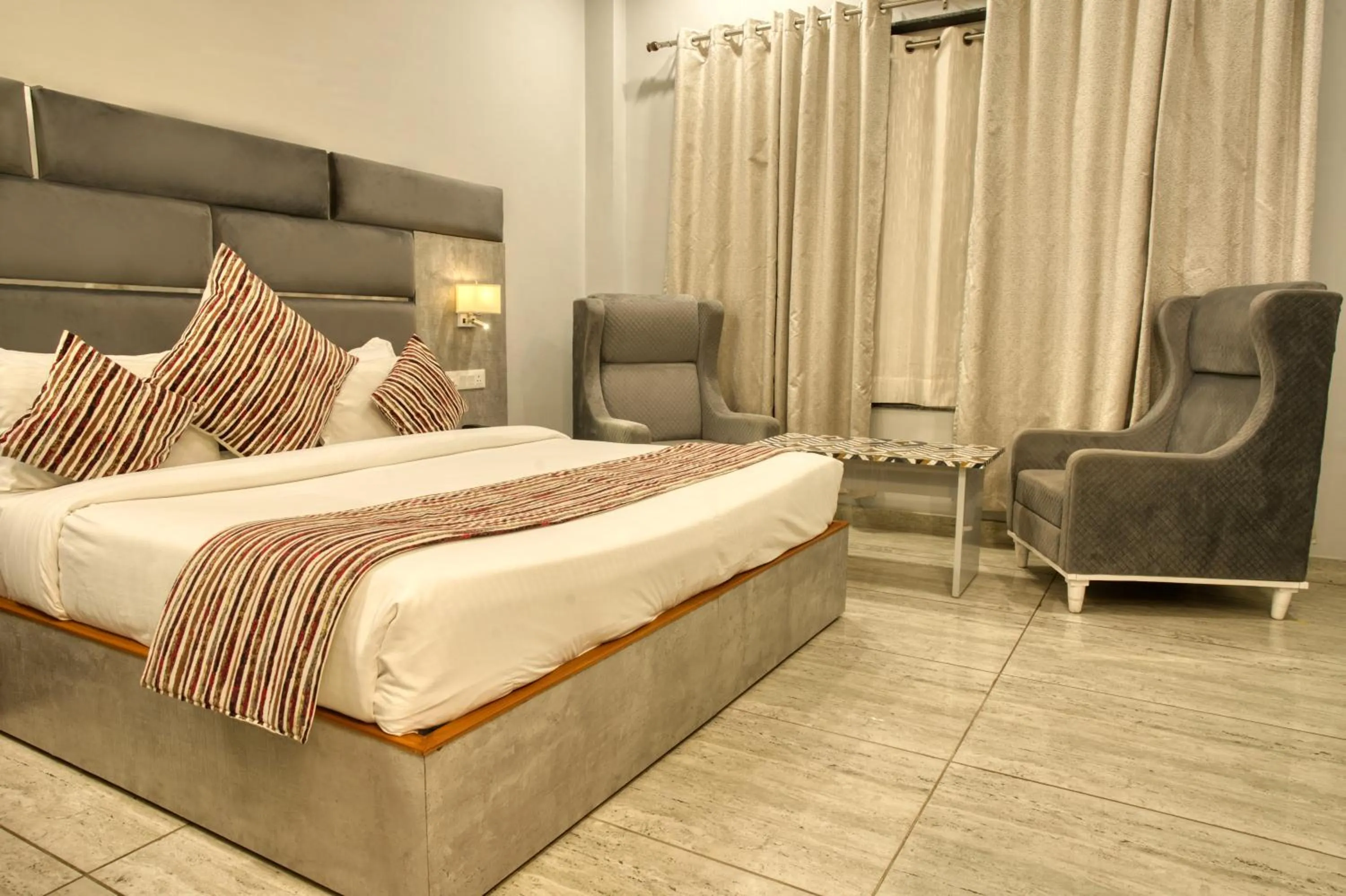 View (from property/room), Bed in Hotel Vasdaa Grand