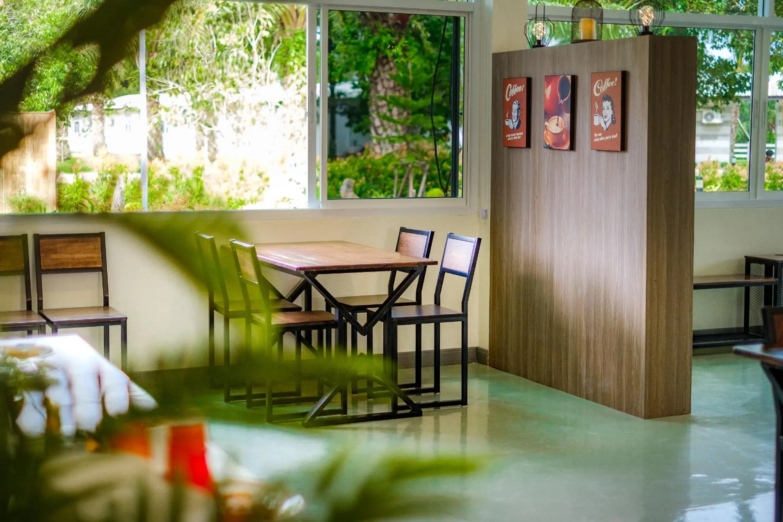 Dining area in ONE Chumphon Hotel