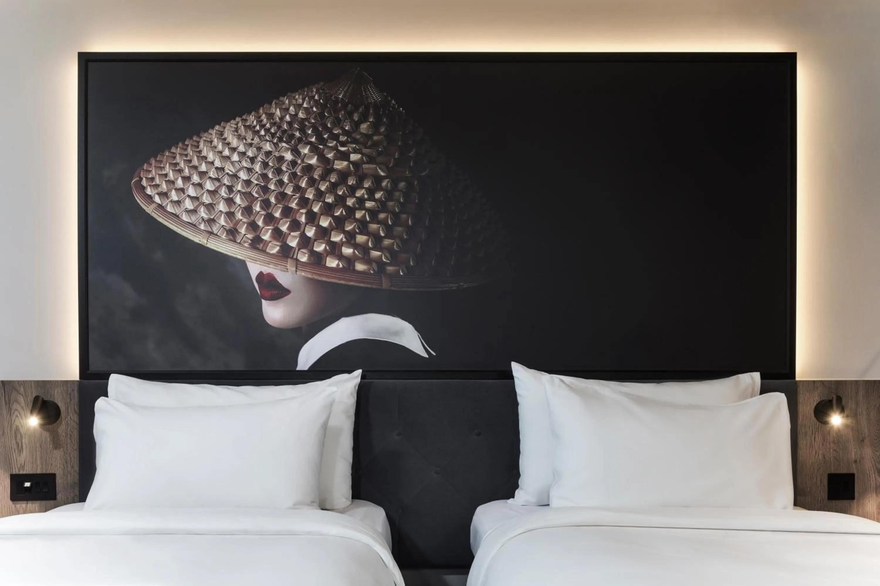 Bedroom, Bed in Radisson RED Hotel, Liverpool