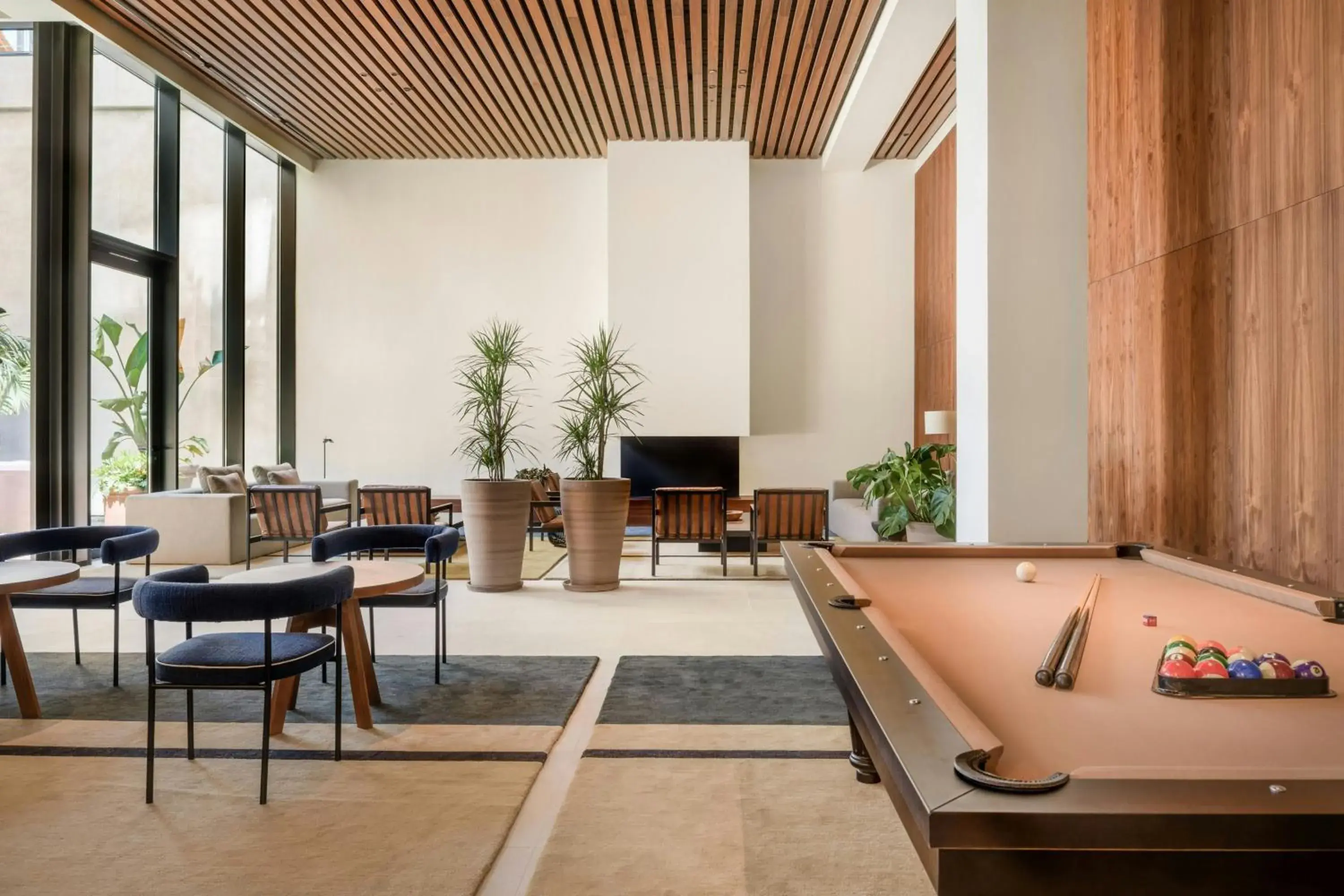 Lounge or bar in Sabàtic Sitges Hotel, Autograph Collection Lounge or bar in Sabàtic Sitges Hotel, Autograph Collection