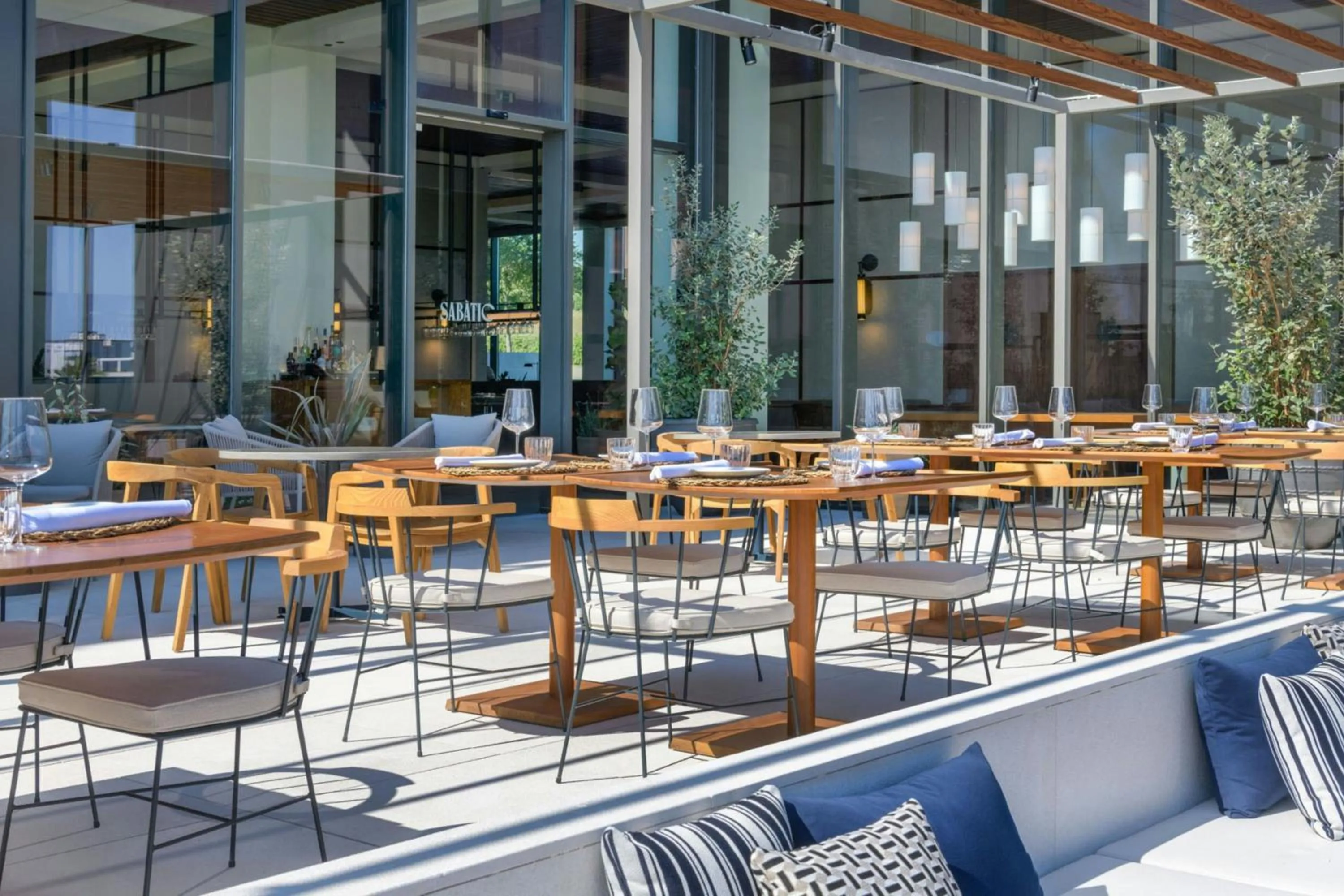 Restaurant/places to eat in Sabàtic Sitges Hotel, Autograph Collection