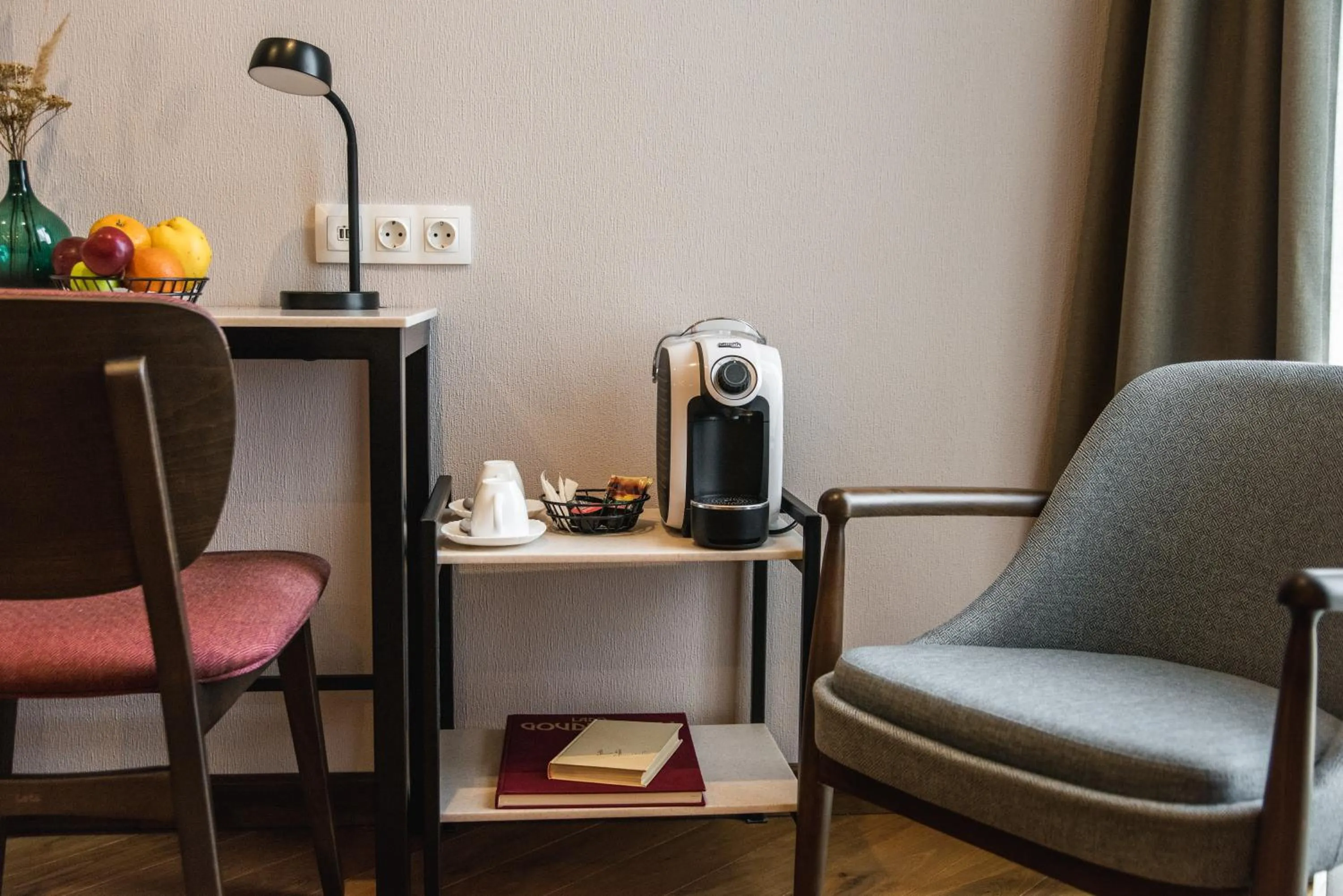 Coffee/tea facilities in Makmani Boutique Hotel by DNT Group